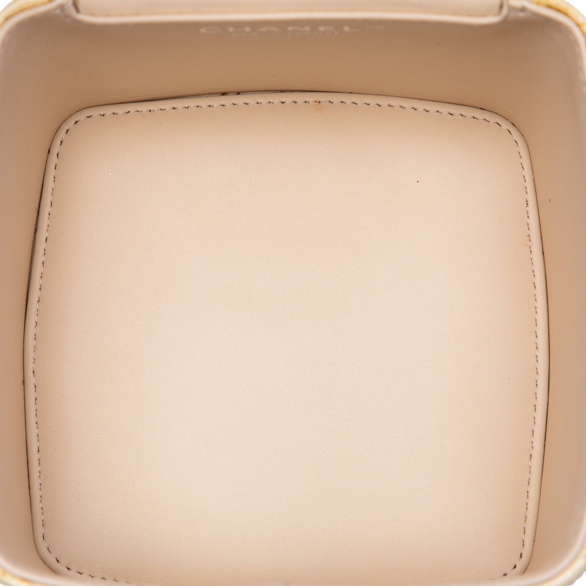 Chanel Mini CC Quilted Patent Vanity Bag Size ONE SIZE - 4 Thumbnail