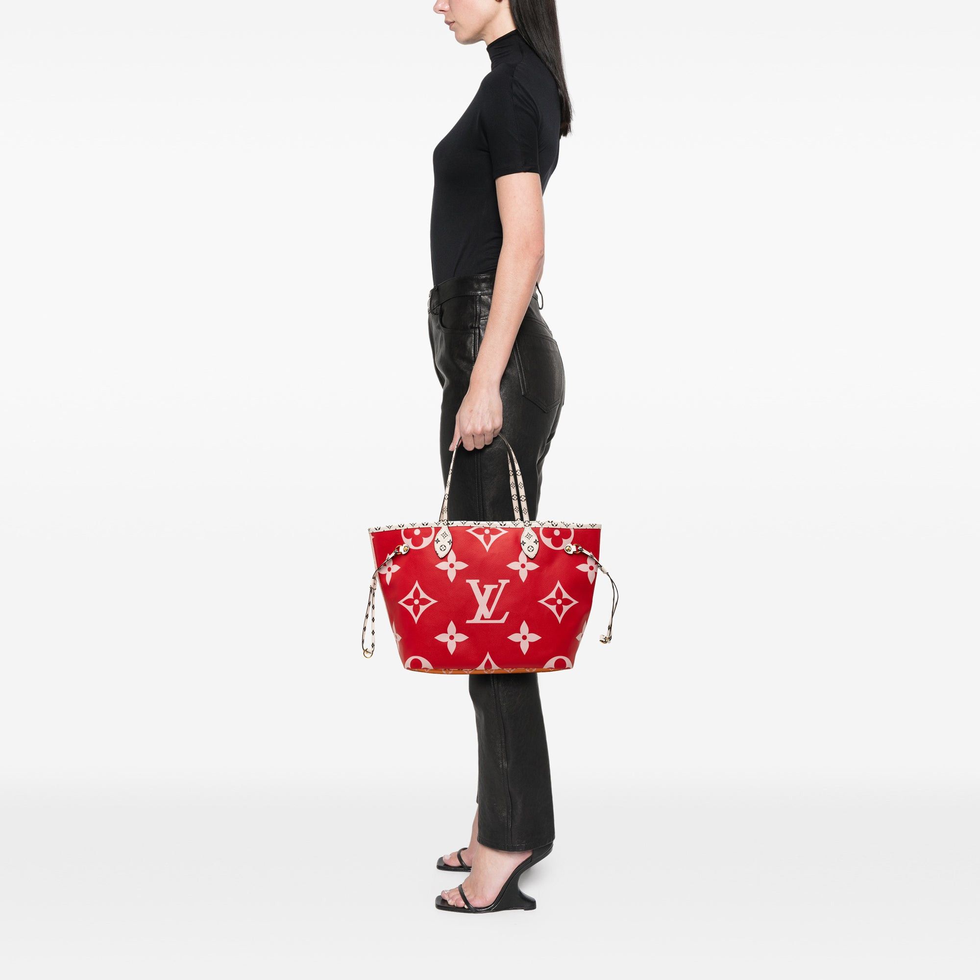 Louis Vuitton Monogram Giant Neverfull MM Size ONE SIZE - 7 Thumbnail