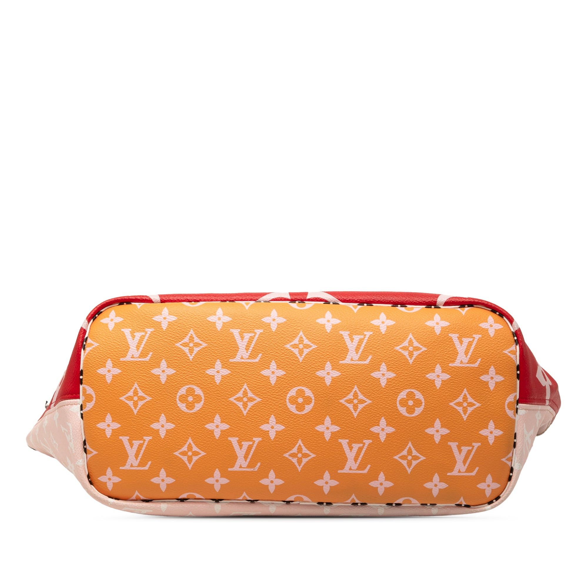 Louis Vuitton Monogram Giant Neverfull MM Size ONE SIZE - 3 Thumbnail
