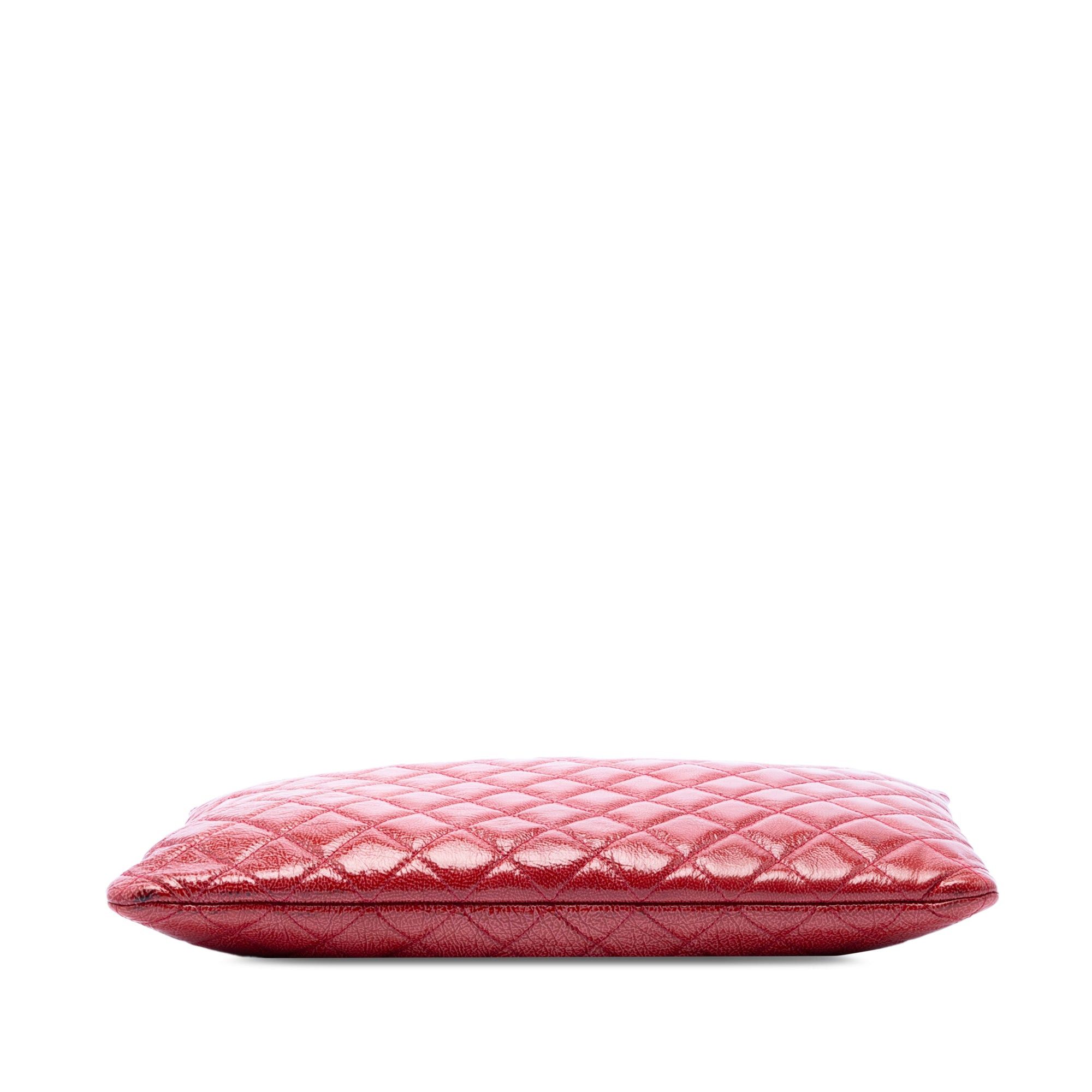 Chanel Large Quilted Patent O Case Clutch Size ONE SIZE - 3 Thumbnail