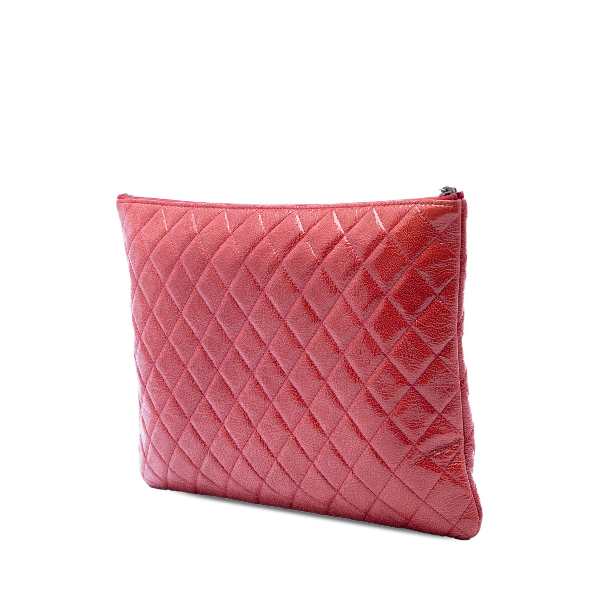 Chanel Large Quilted Patent O Case Clutch Size ONE SIZE - 2 Thumbnail
