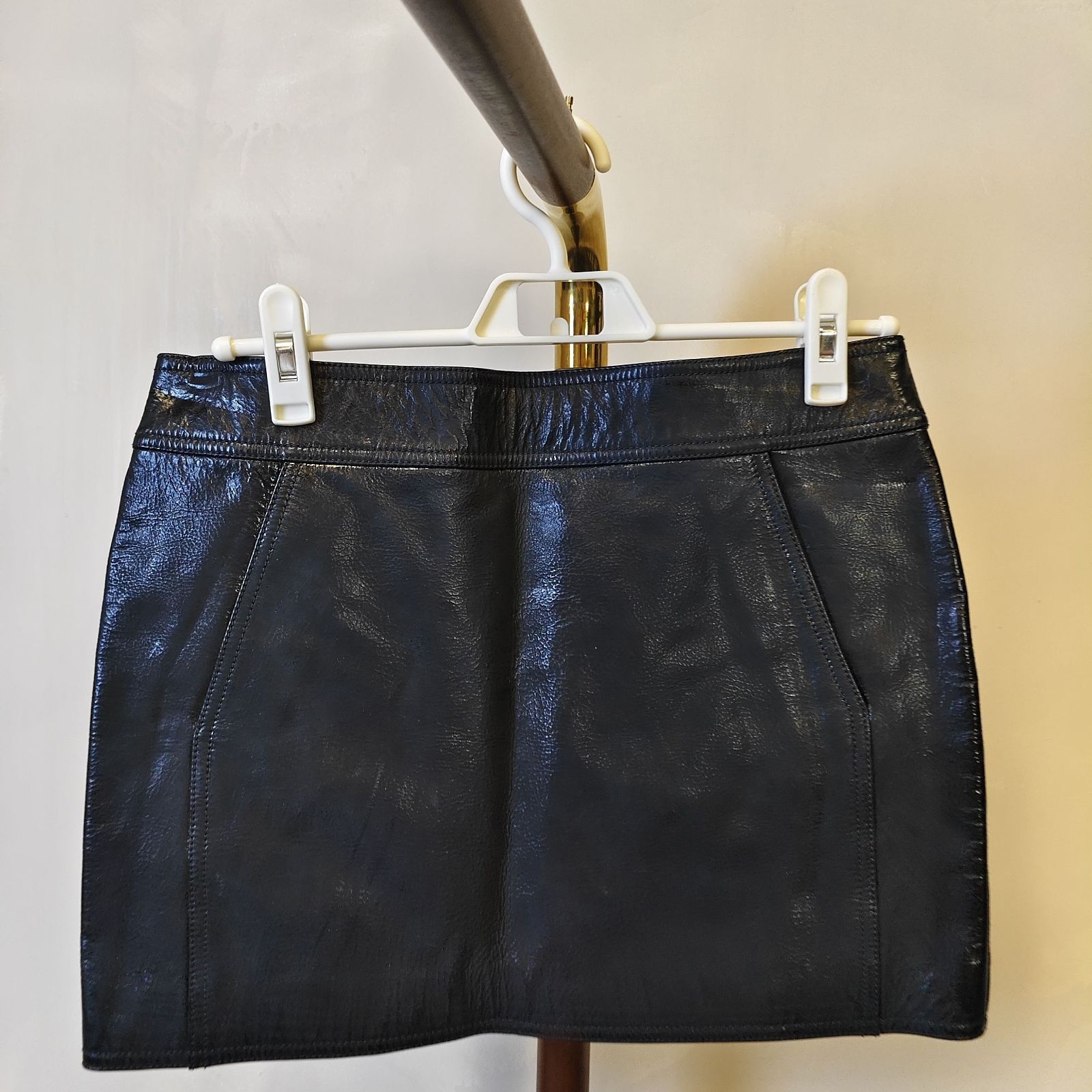 Saint Laurent Paris Saint Laurent Patent Leather Mini Skirt Size S Size 27" / US 4 / IT 40 - 2 Thumbnail