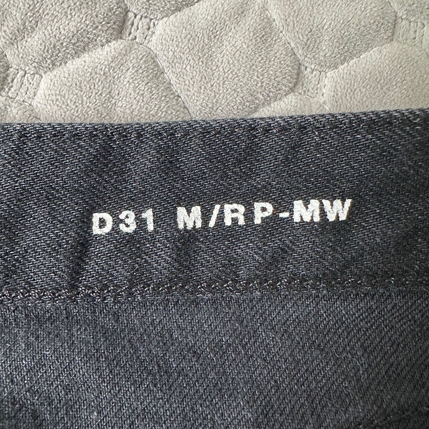 Saint Laurent Paris Saint Laurent Black Straight Leg Jeans Size 31 Size US 31 - 6 Thumbnail