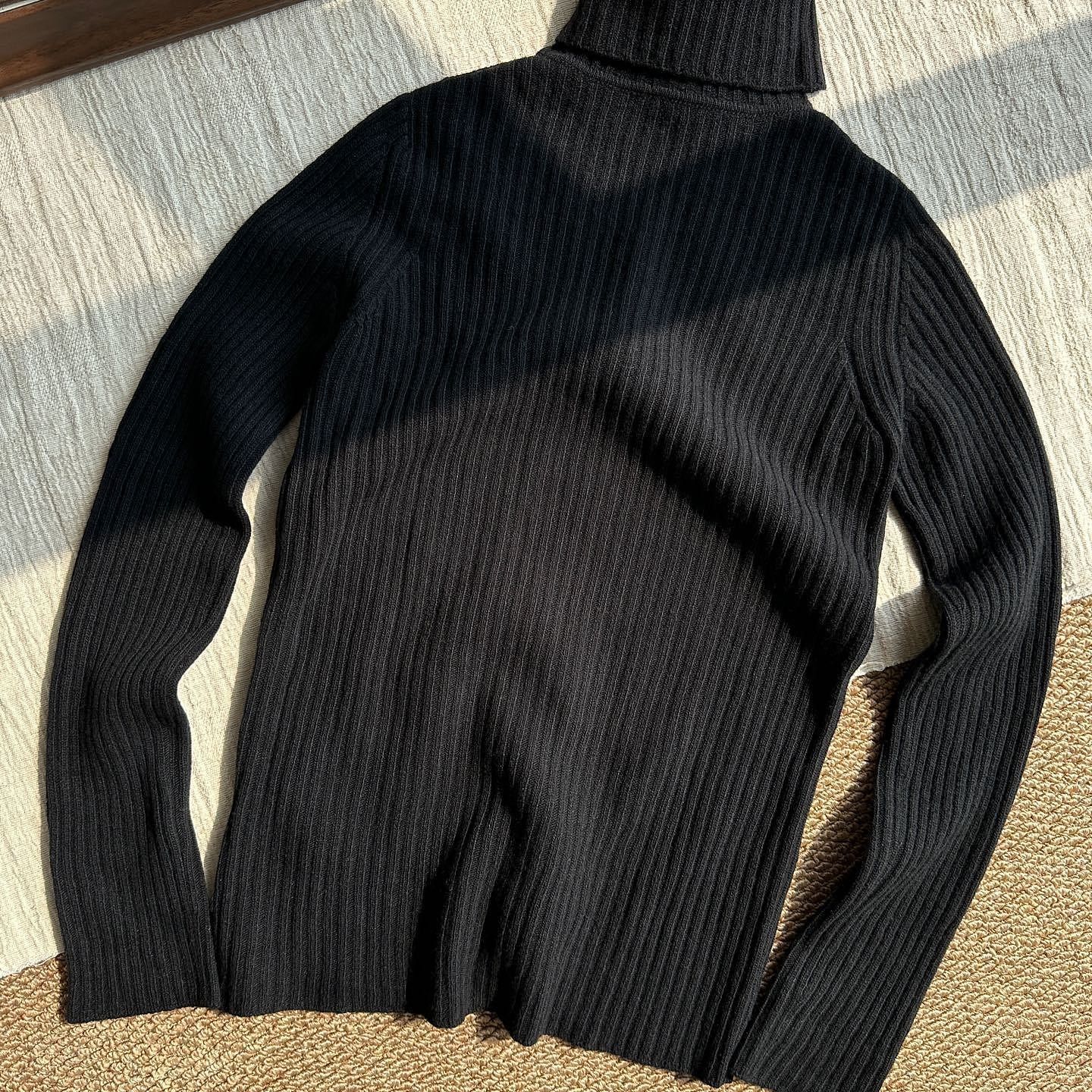 Saint Laurent Paris Saint Laurent YSL Logo Ribbed Turtleneck Sweater Size M Size M / US 6-8 / IT 42-44 - 2 Thumbnail