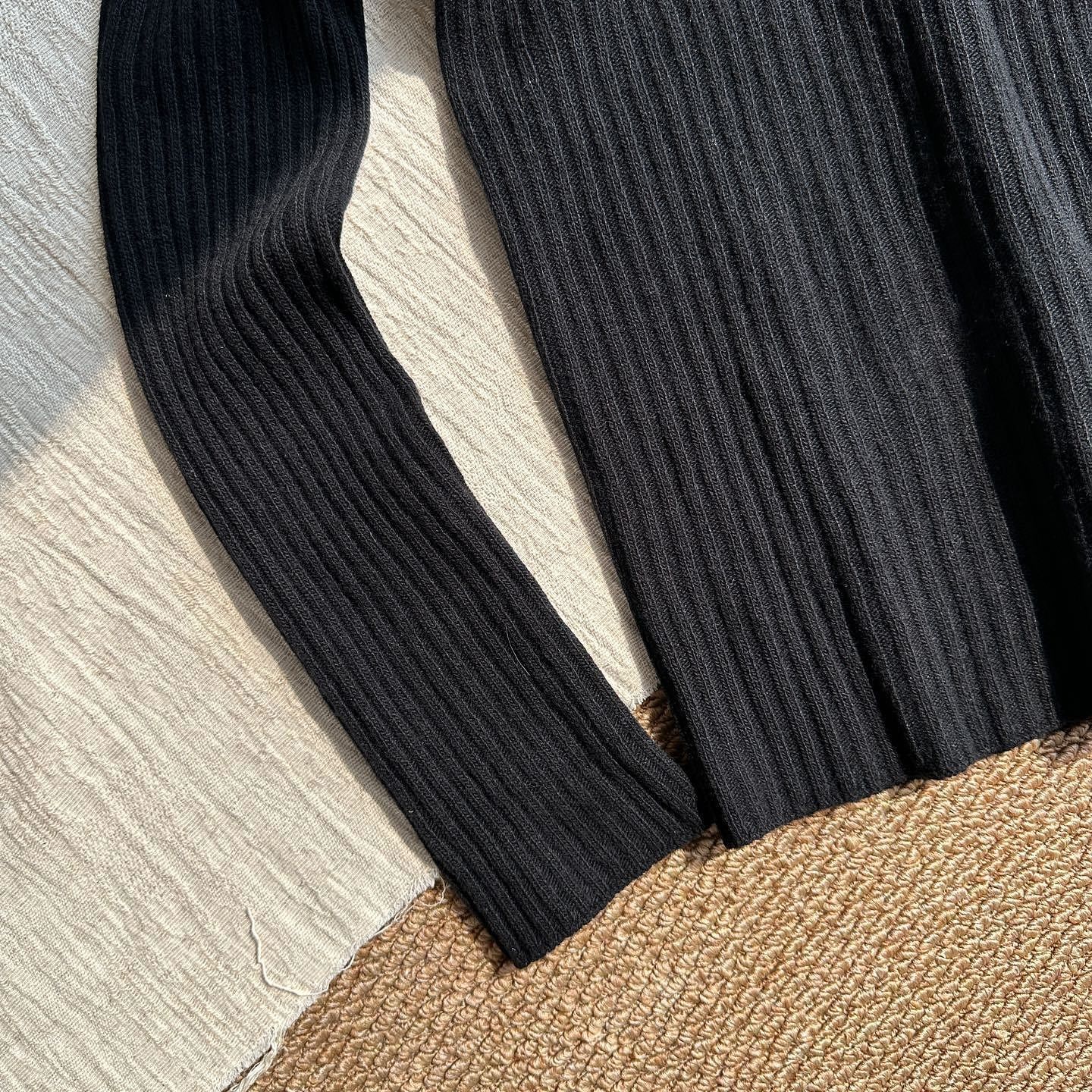 Saint Laurent Paris Saint Laurent YSL Logo Ribbed Turtleneck Sweater Size M Size M / US 6-8 / IT 42-44 - 7 Thumbnail