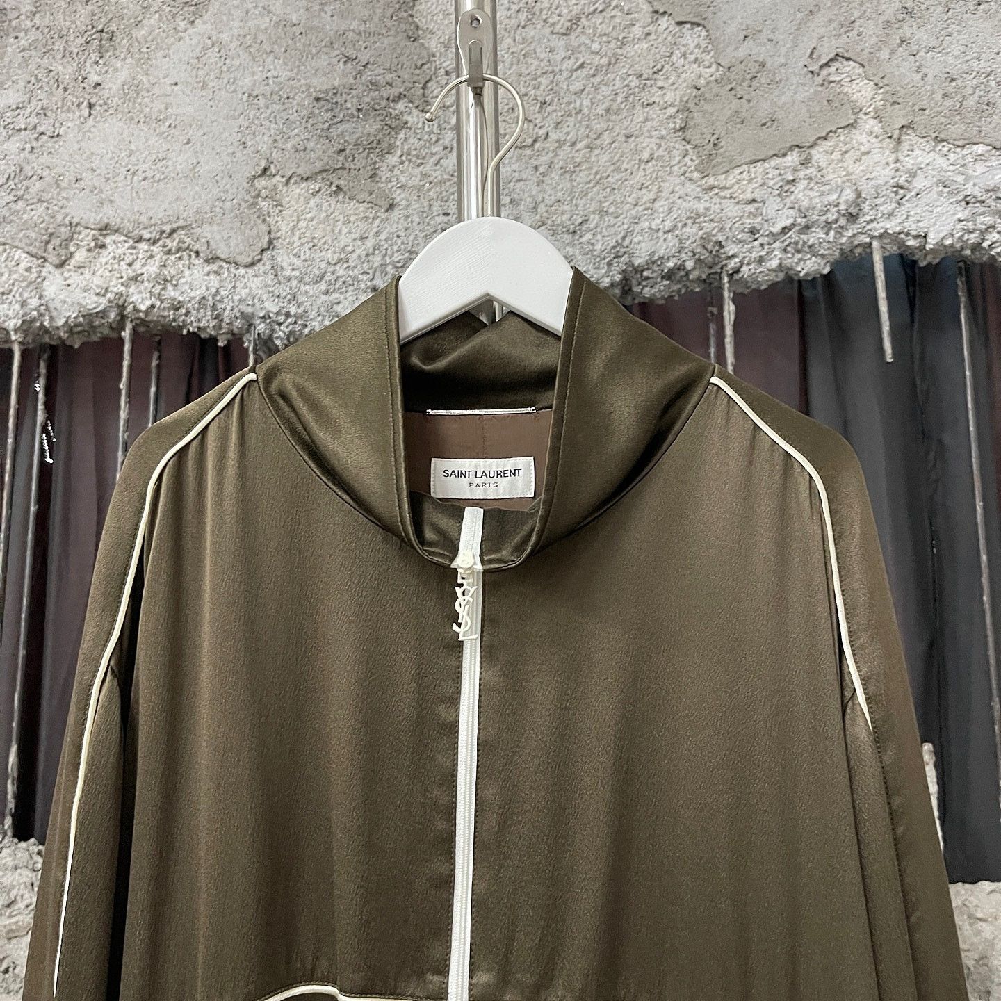 Saint Laurent Paris Saint Laurent Silk Zip Jacket Size 54 Size US L / EU 52-54 / 3 - 5 Thumbnail