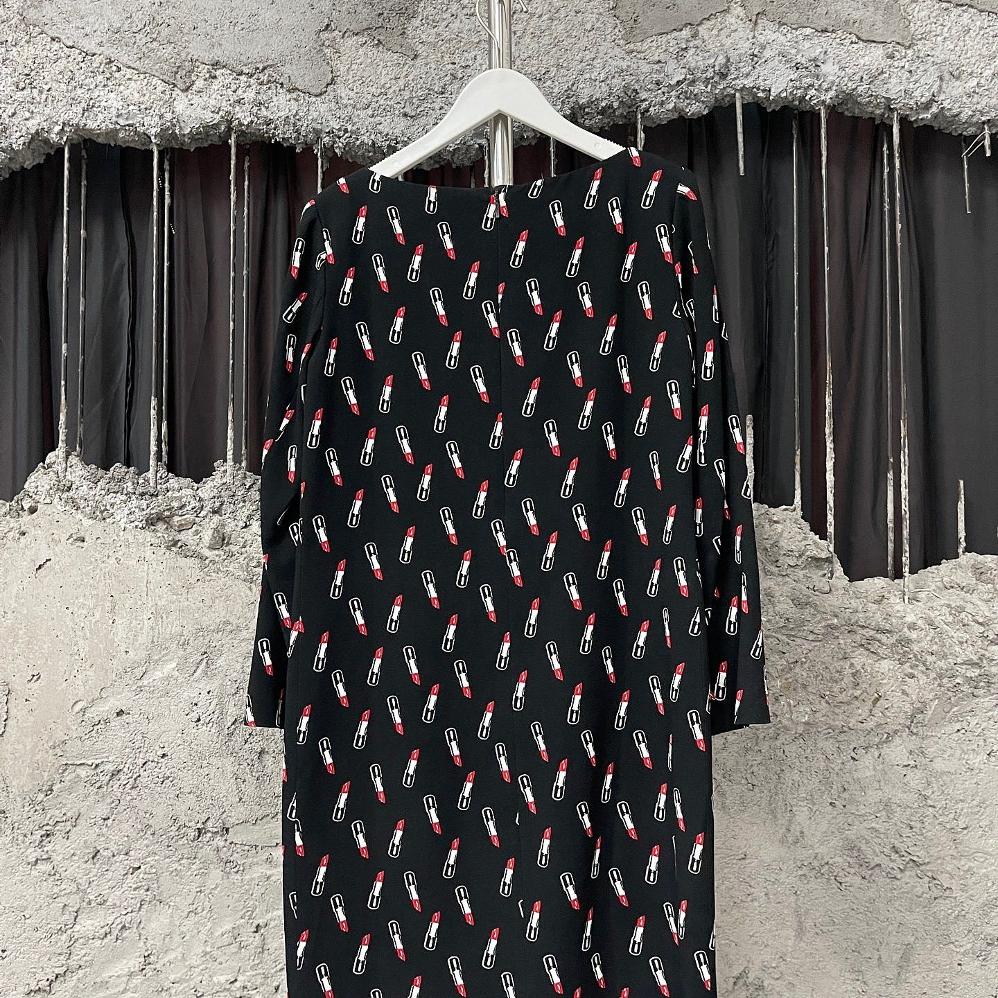 Saint Laurent Paris Saint Laurent Lipstick Print Mini Dress F36 Size XS / US 0-2 / IT 36-38 - 2 Thumbnail