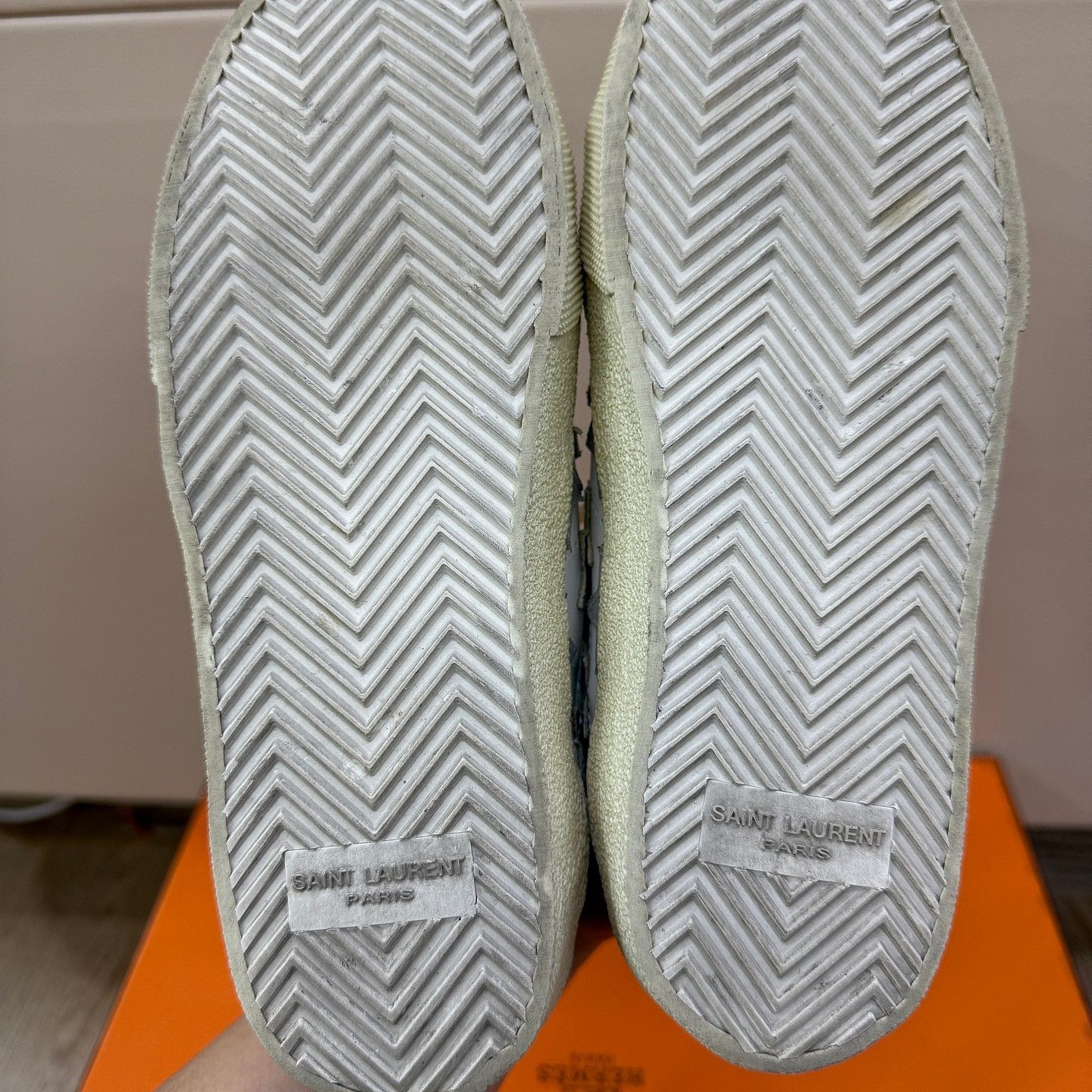 Saint Laurent Paris Saint Laurent Star Low-Top Sneakers Size 35 Size US 5 / IT 35 - 4 Thumbnail
