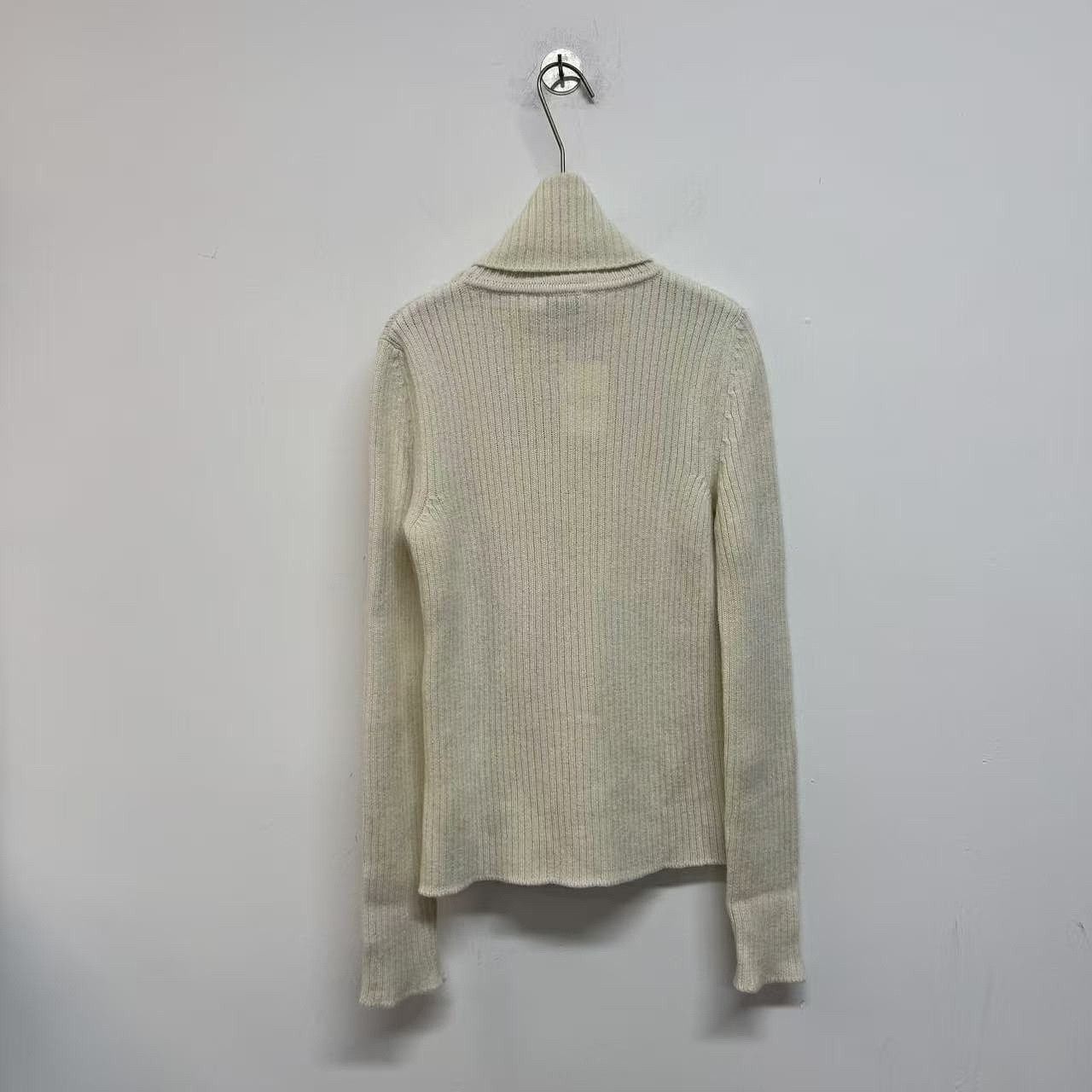 Saint Laurent Paris Saint Laurent Logo Patch Turtleneck Sweater Size L Size L / US 10 / IT 46 - 2 Thumbnail
