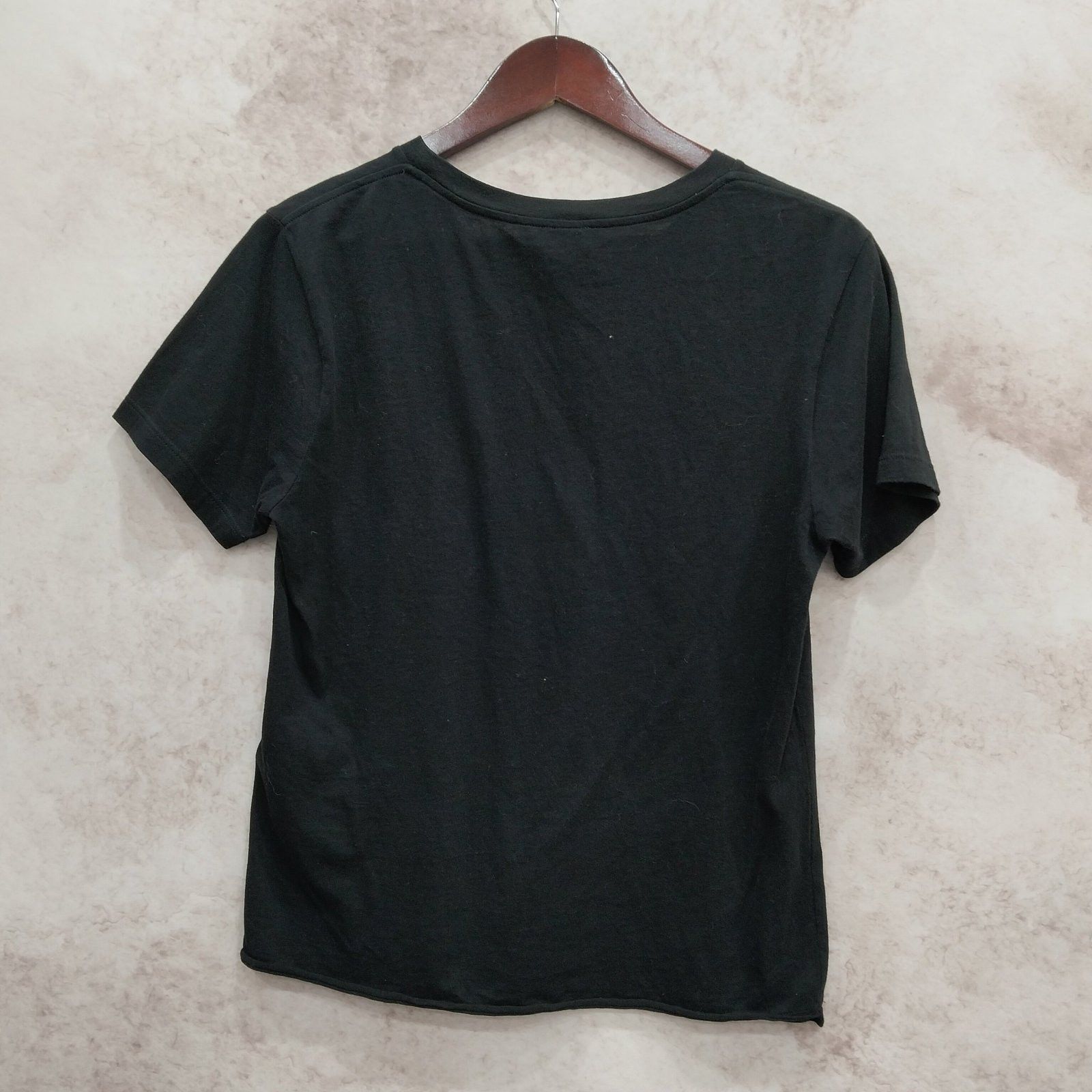 Saint Laurent Paris Saint Laurent Heart Logo T-Shirt Size S Size S / US 4 / IT 40 - 2 Thumbnail