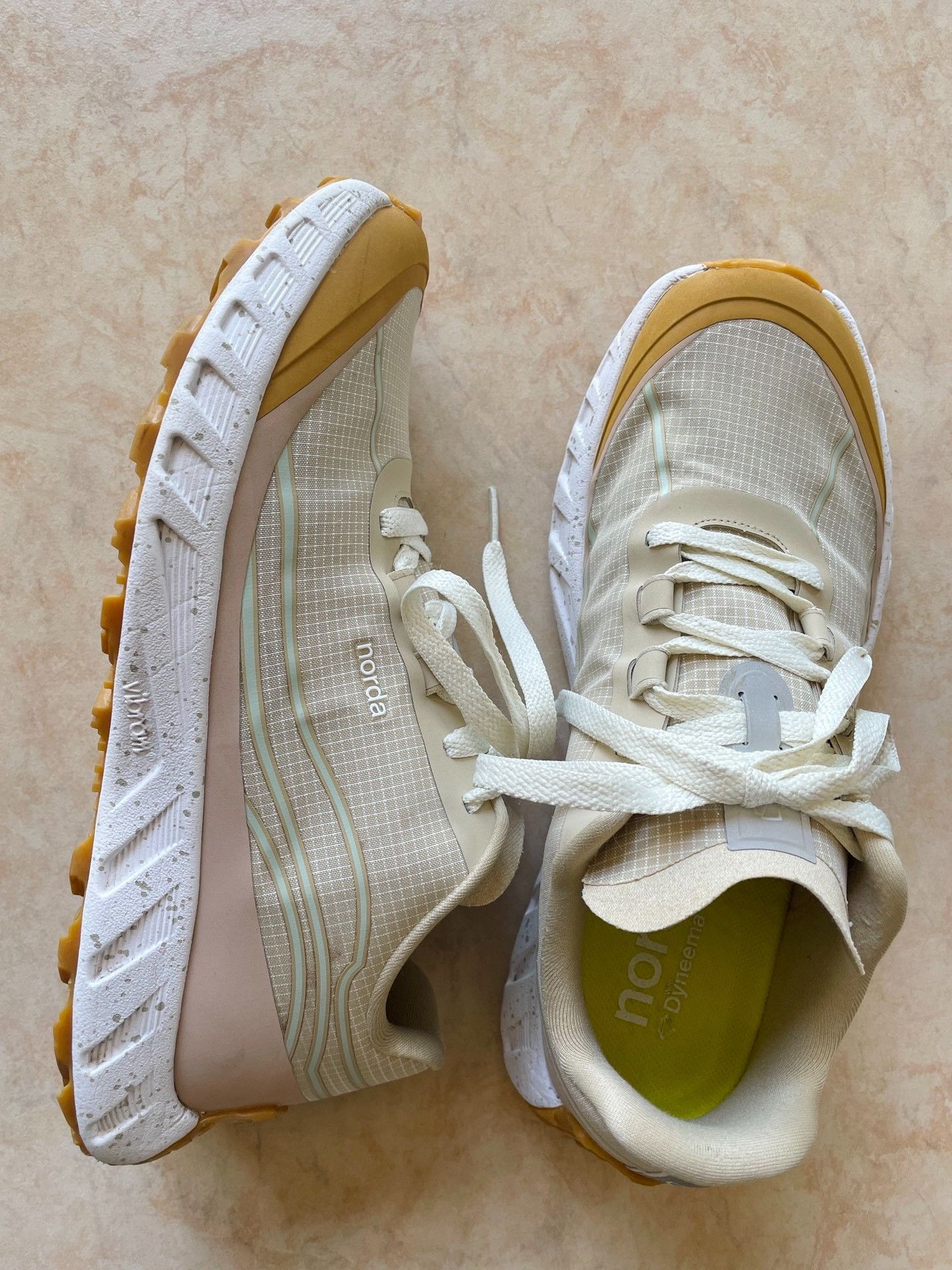 norda norda 002 Men's Low-Top Trail Shoes Size US 9 / EU 42 - 3 Thumbnail