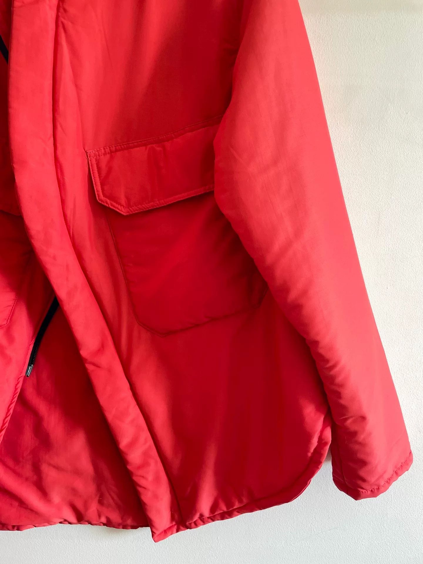 NEOUS Unisex Red Oversized Pocket Puffer Coat Size US S / EU 44-46 / 1 - 5 Thumbnail