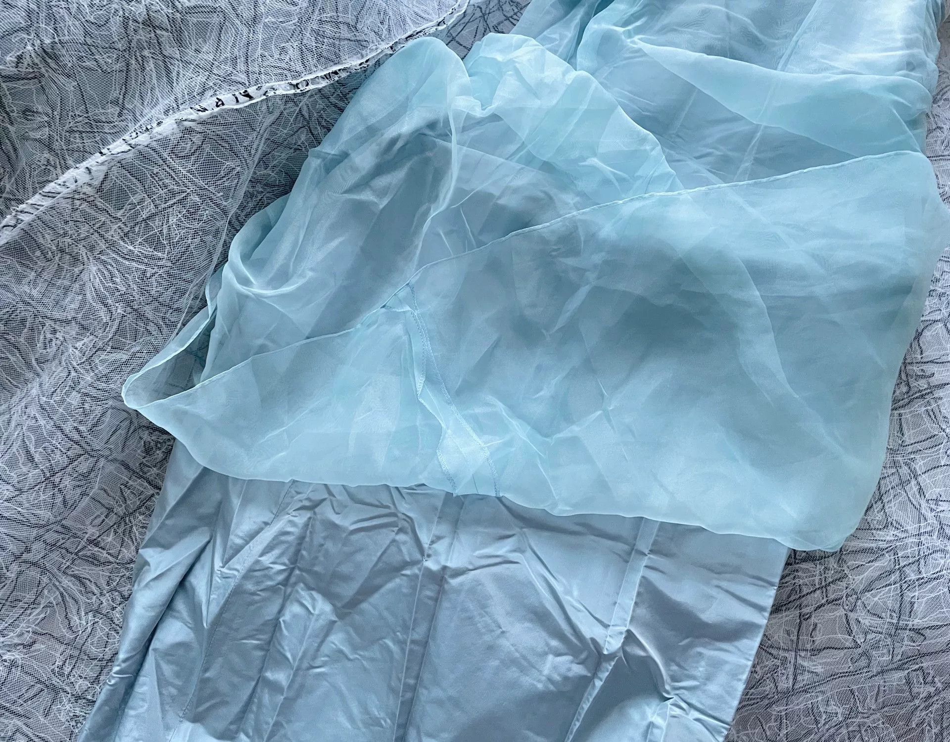 Carolina Herrera Carolina Herrera Tulle Evening Dress Size XL / US 12-14 / IT 48-50 - 4 Thumbnail