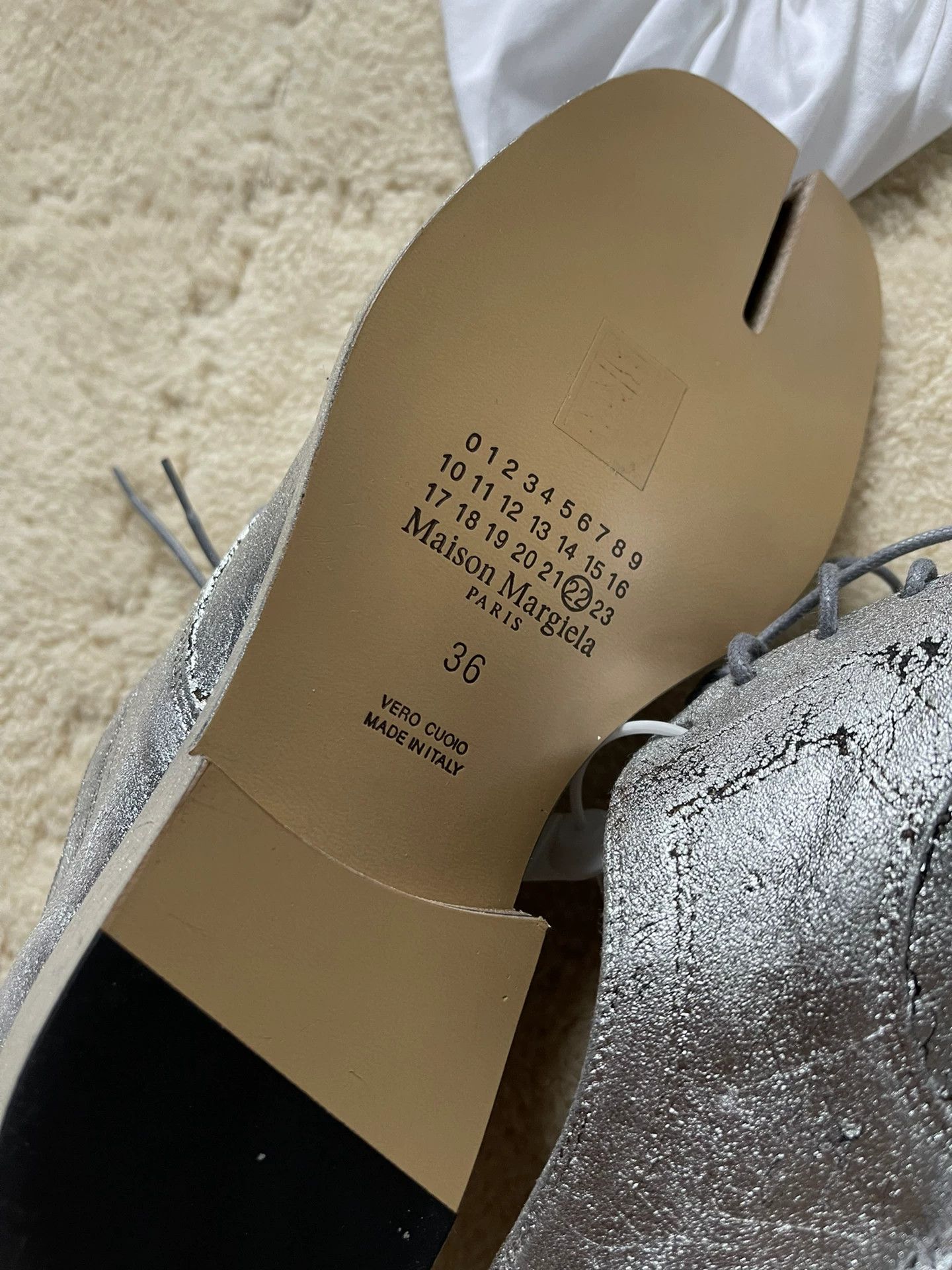 Maison Margiela Maison Margiela Silver Tabi Derby Shoes Size US 5 / IT 35 - 4 Thumbnail