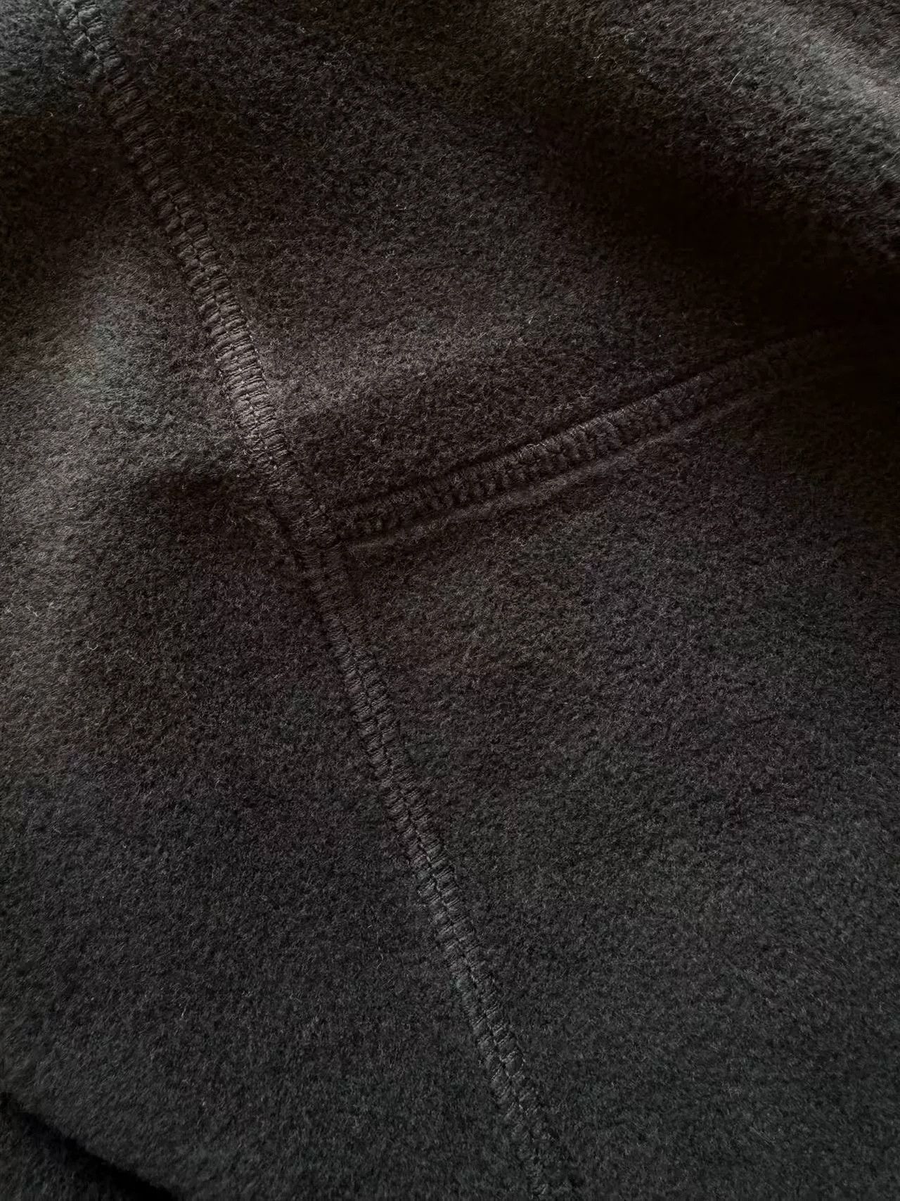Balenciaga Balenciaga Double Ring Fleece Sweatshirt Size US S / EU 44-46 / 1 - 9 Thumbnail