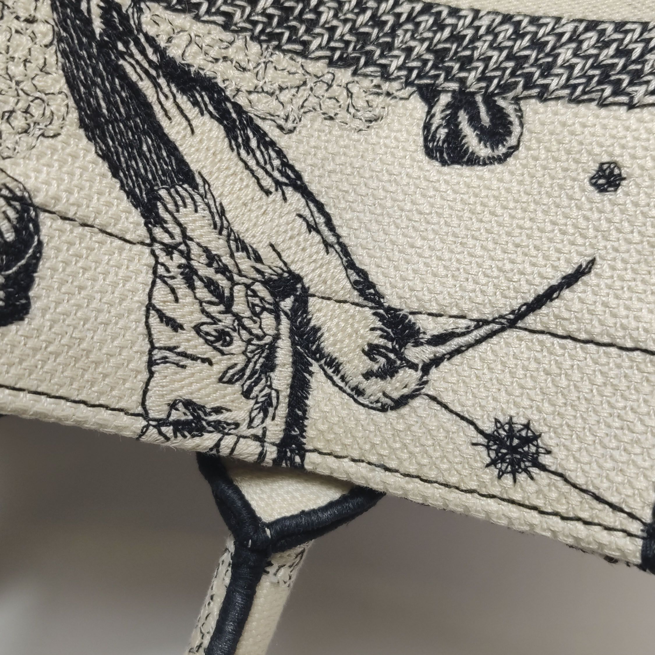 Dior Dior Women os Tote Bags Size ONE SIZE - 12 Thumbnail