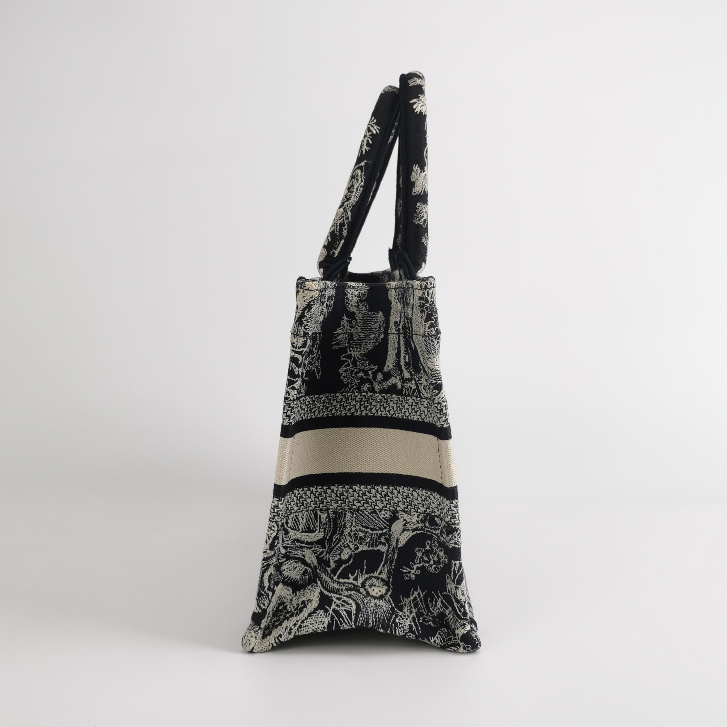 Dior Dior Women os Tote Bags Size ONE SIZE - 3 Thumbnail