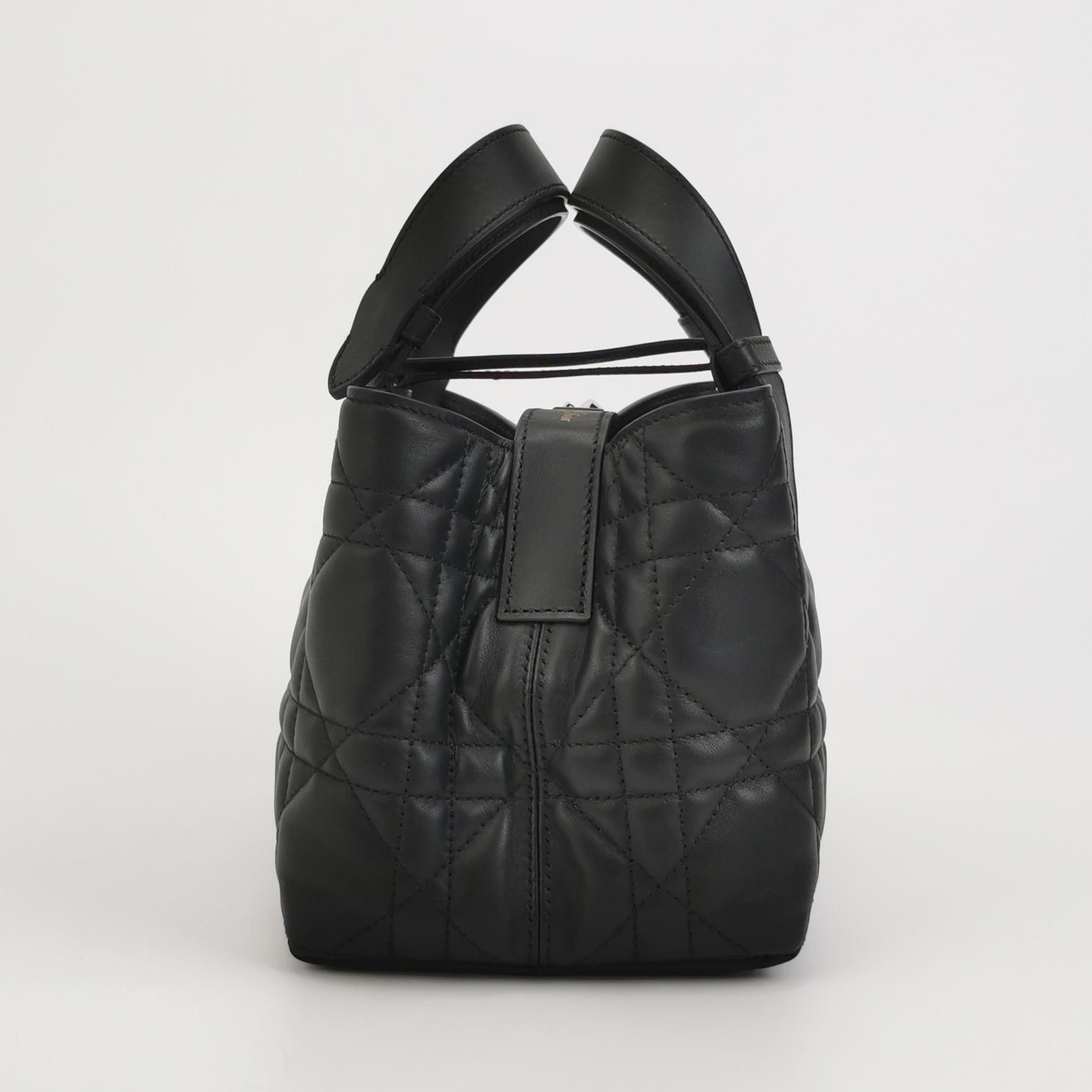 Dior Dior Women os Tote Bags Size ONE SIZE - 3 Thumbnail