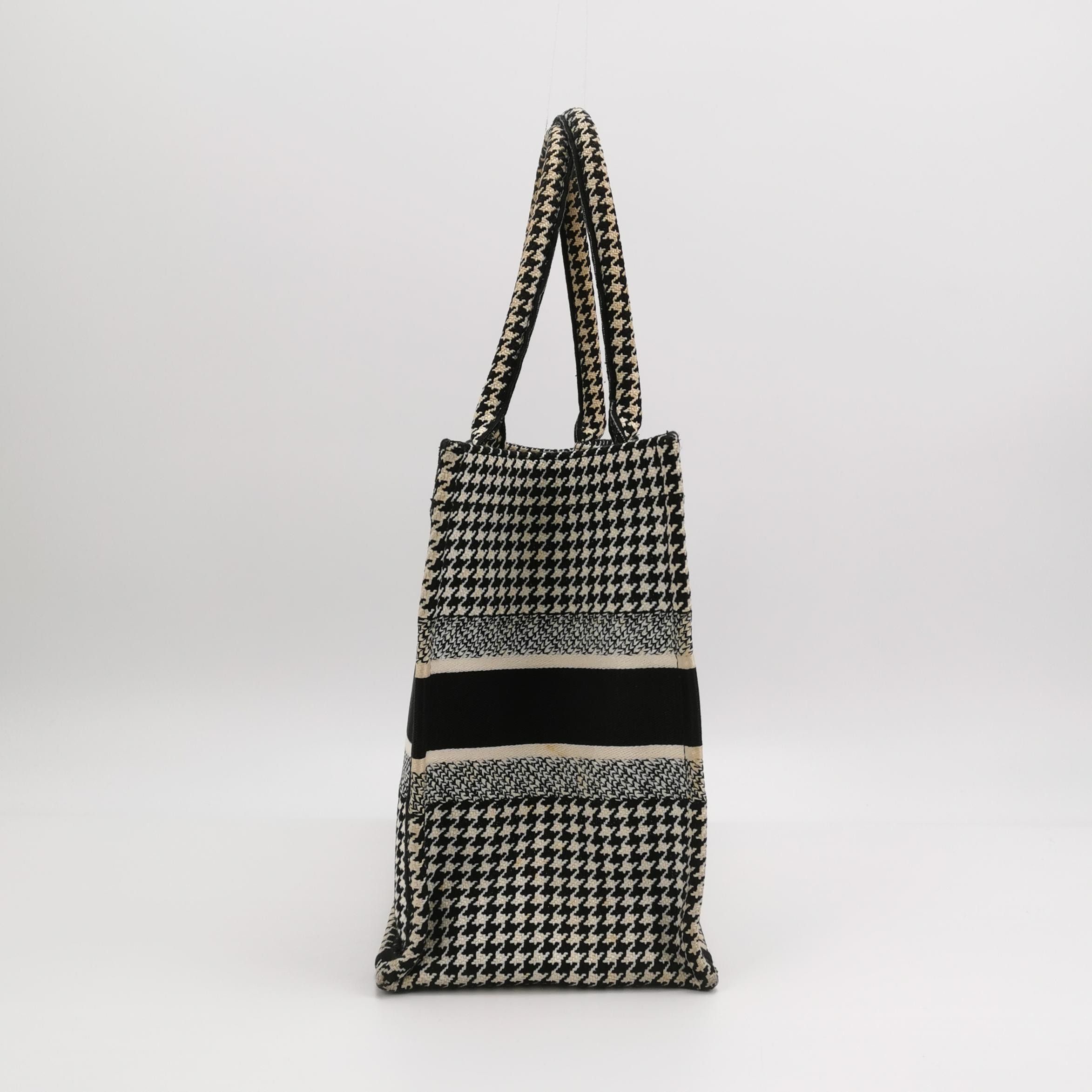 Dior Dior Women os Tote Bags Size ONE SIZE - 4 Thumbnail
