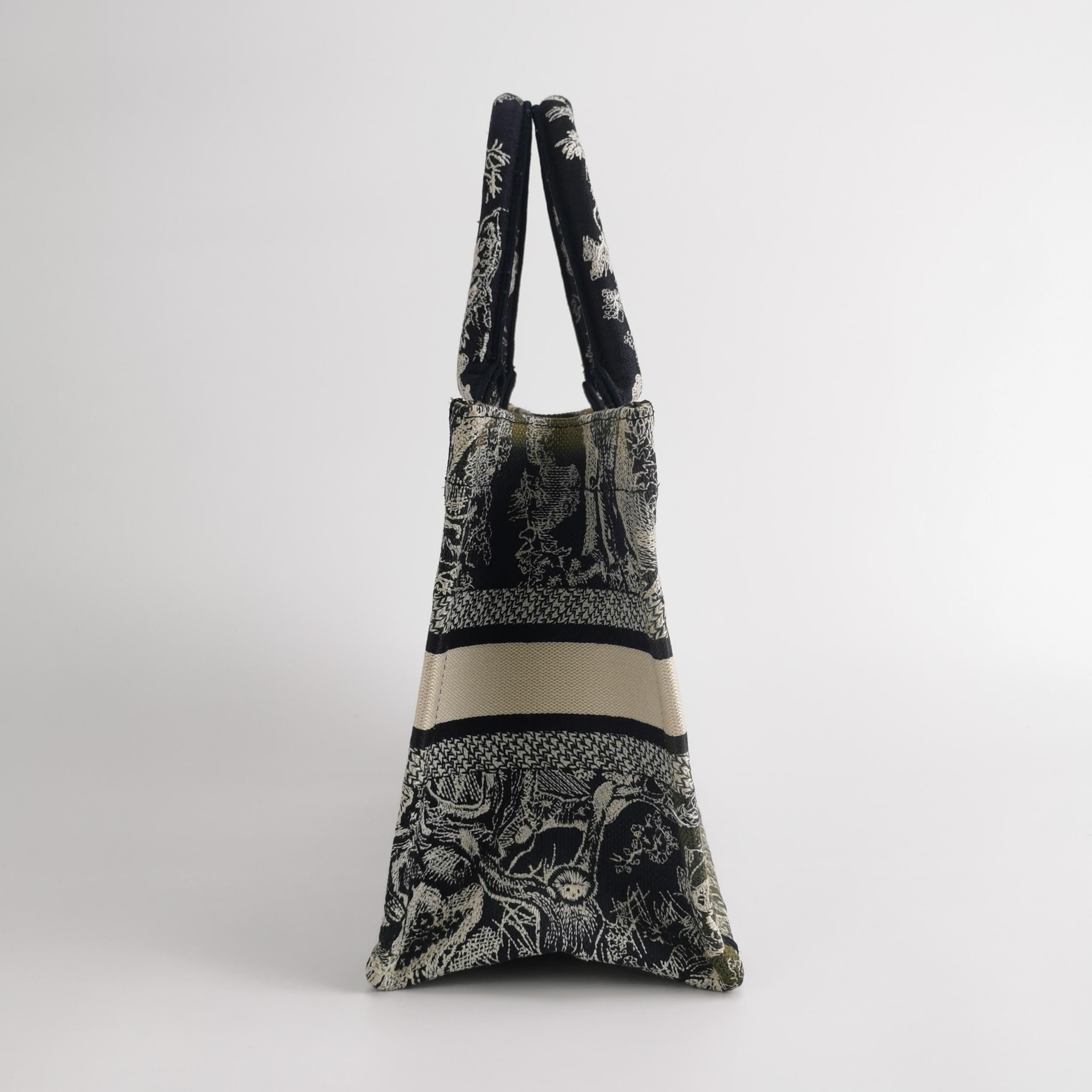 Dior Dior Women os Tote Bags Size ONE SIZE - 4 Thumbnail