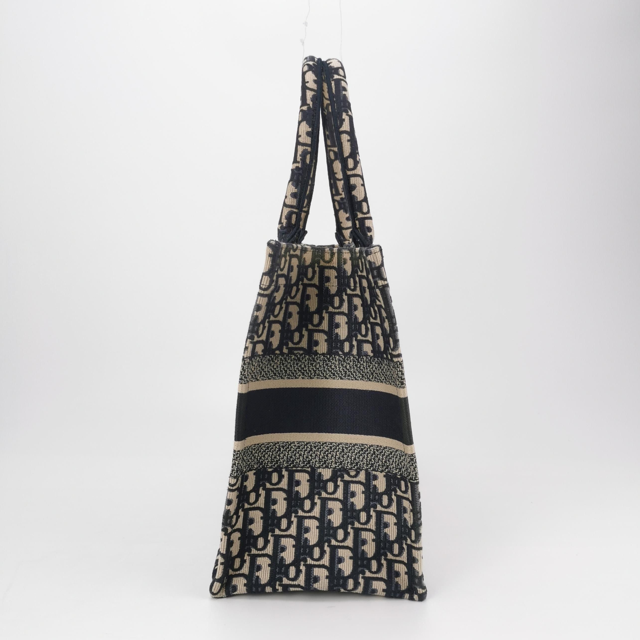 Dior Dior Women os Tote Bags Size ONE SIZE - 3 Thumbnail