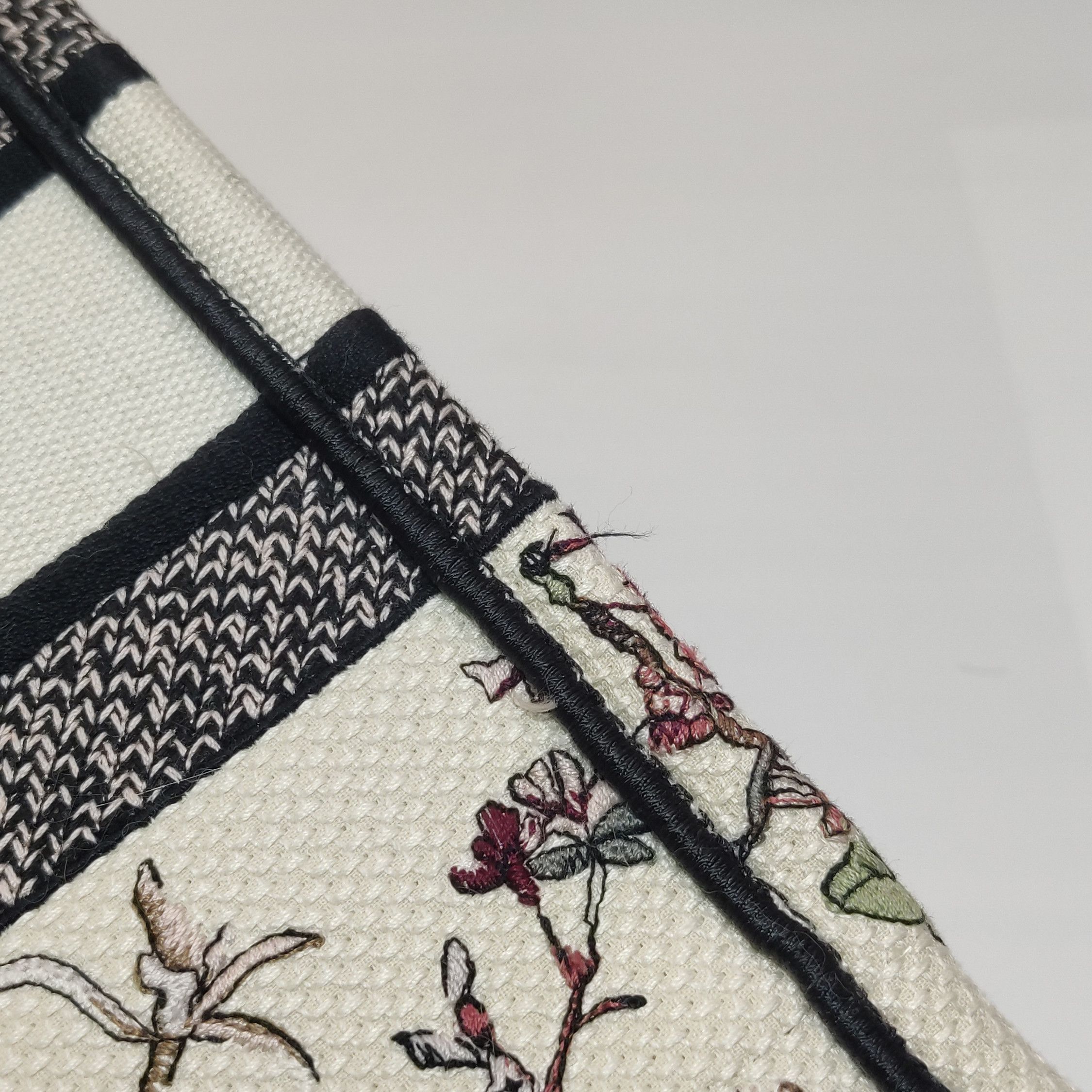 Dior Dior Women os Tote Bags Size ONE SIZE - 12 Thumbnail