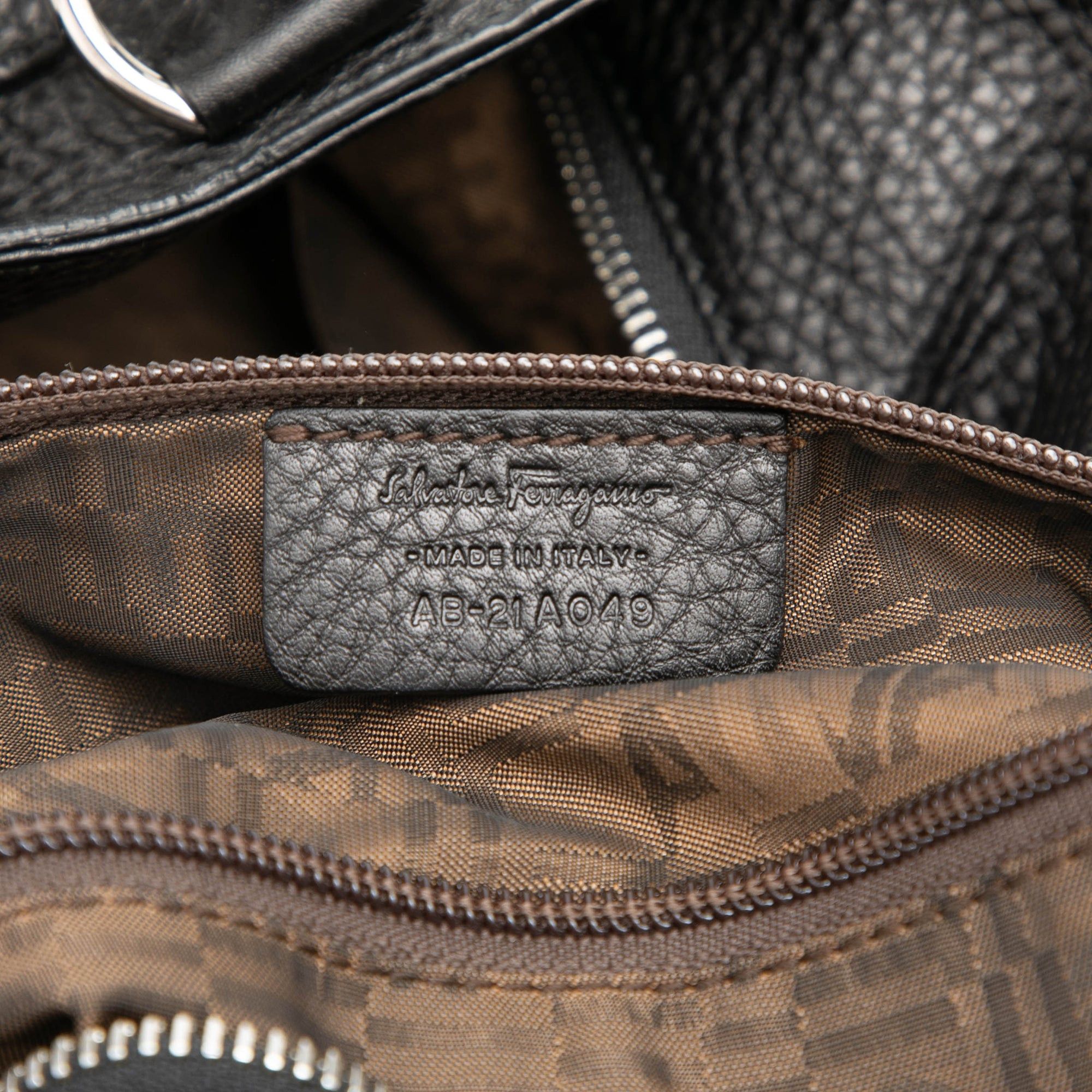 Salvatore Ferragamo Leather Gancini Marisa Handbag Size ONE SIZE - 5 Thumbnail