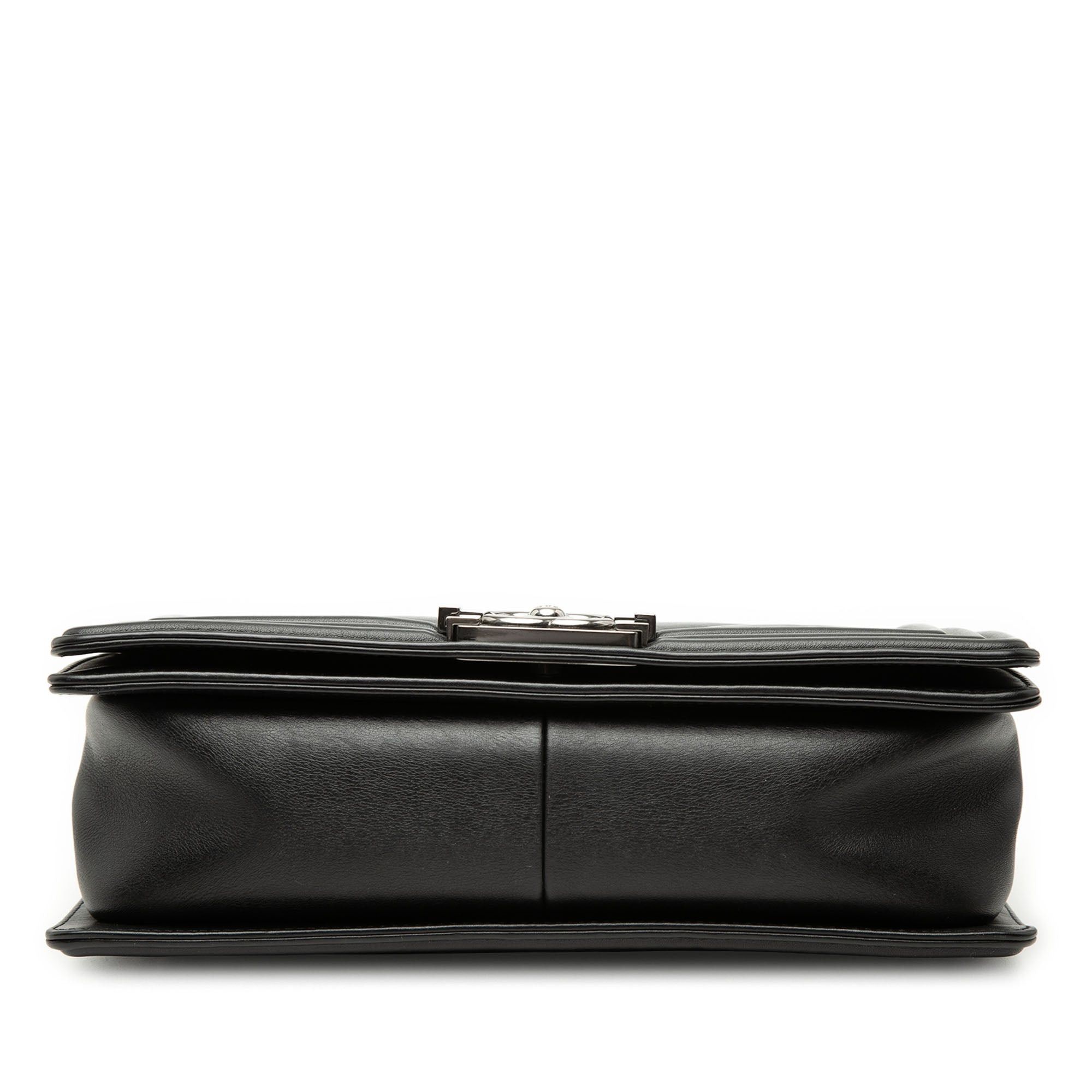 Chanel Old Medium Chevron Lambskin Boy Flap Size ONE SIZE - 3 Thumbnail