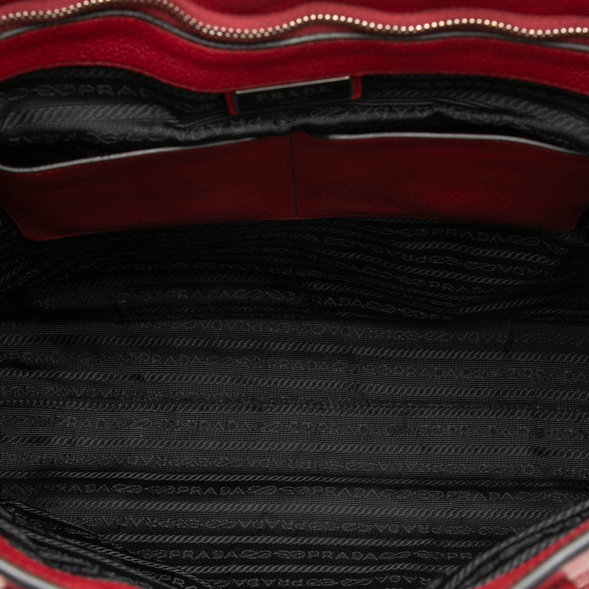 Prada Vitello Daino Convertible Shopper Tote Size ONE SIZE - 4 Thumbnail