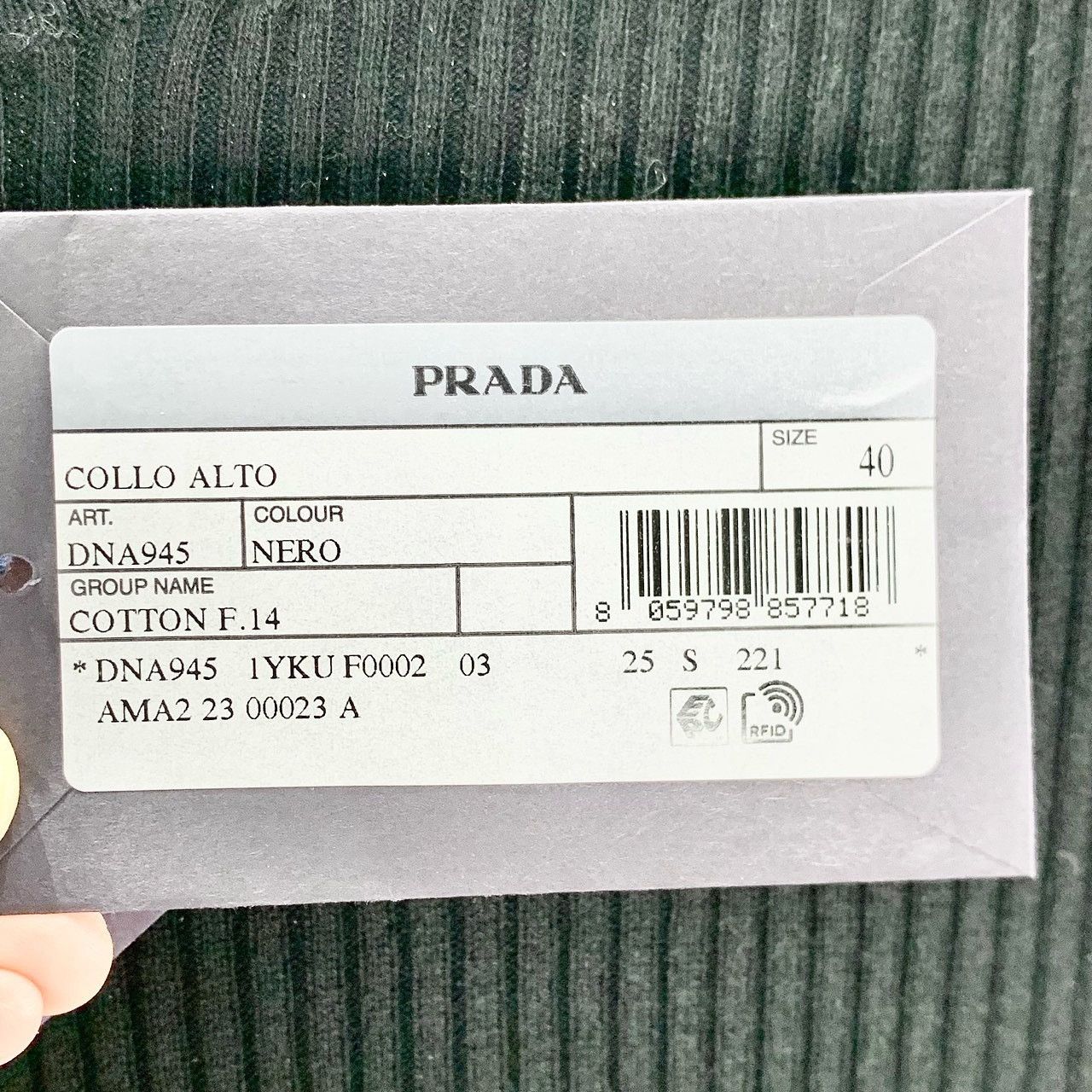 Prada Prada Black Ribbed Knit Sweater Size 40 Size S / US 4 / IT 40 - 5 Thumbnail