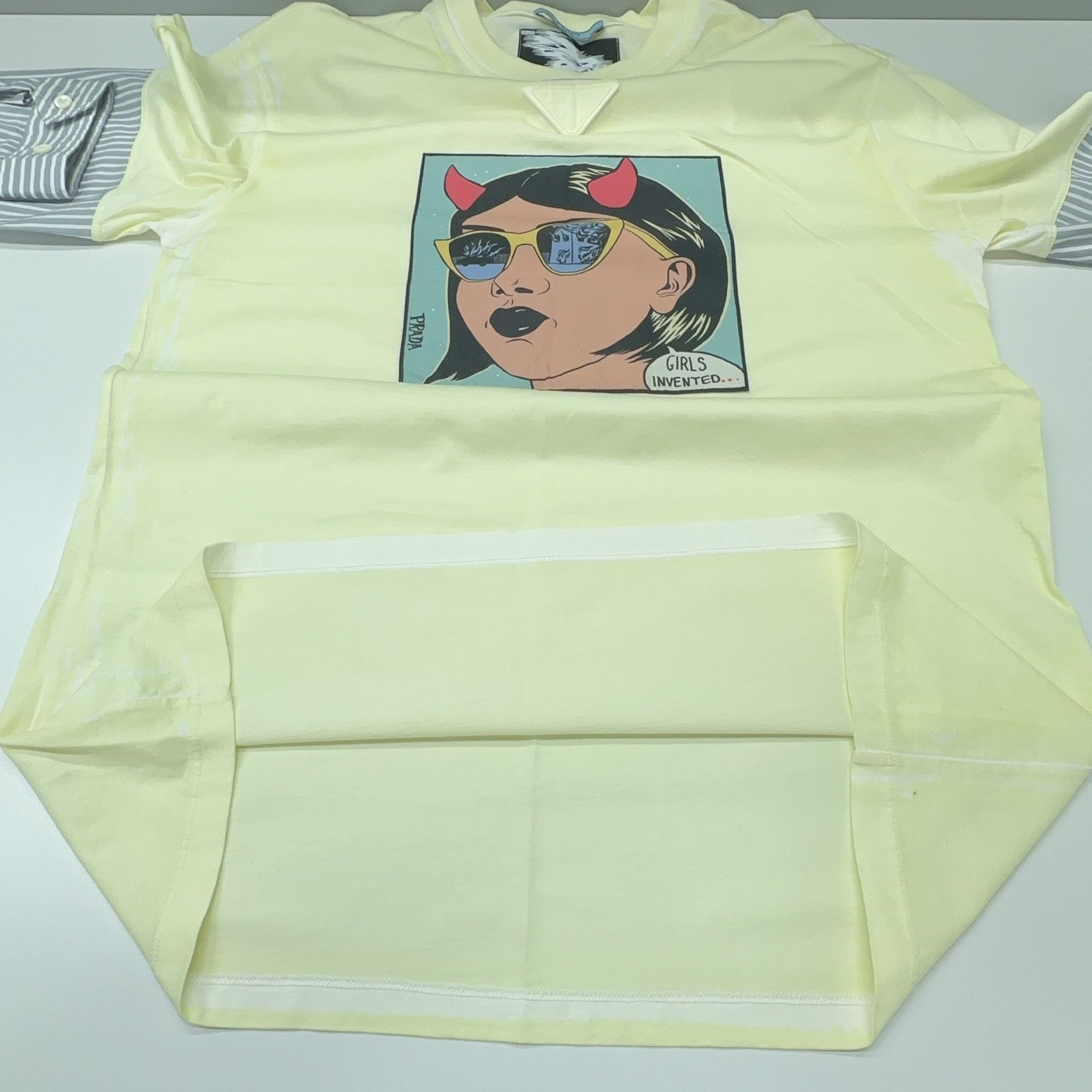 Prada Prada Girls Invented Graphic Long Sleeve T-Shirt Size XS Size XS / US 0-2 / IT 36-38 - 8 Thumbnail