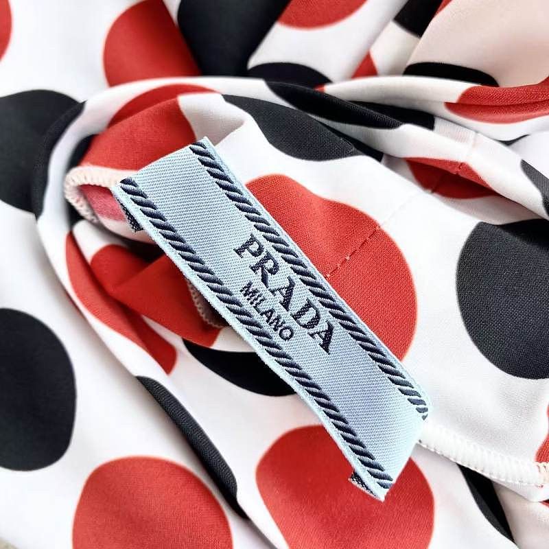 Prada Prada Polka Dot Mock Neck Long Sleeve T-Shirt Size 38 Size XS / US 0-2 / IT 36-38 - 3 Thumbnail