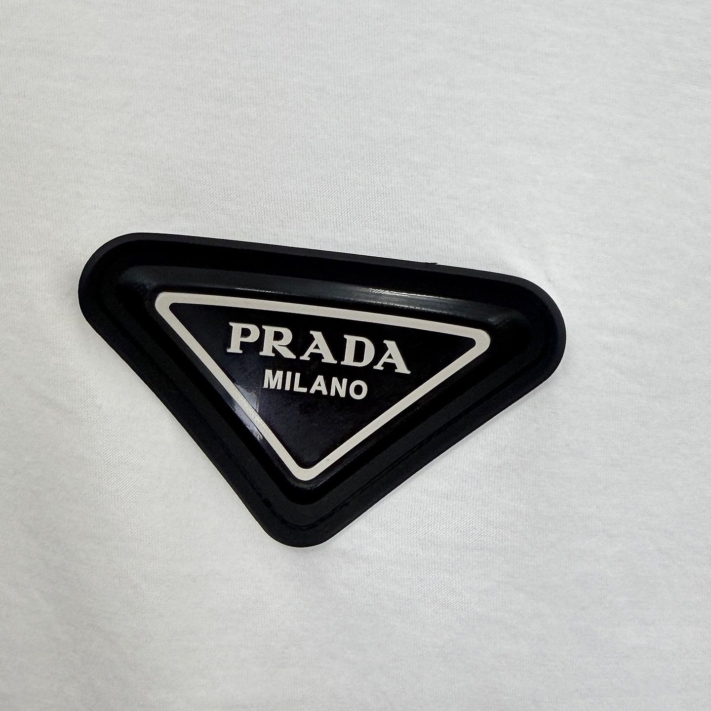 Prada Prada Logo Patch T-Shirt Size S Size S / US 4 / IT 40 - 6 Thumbnail