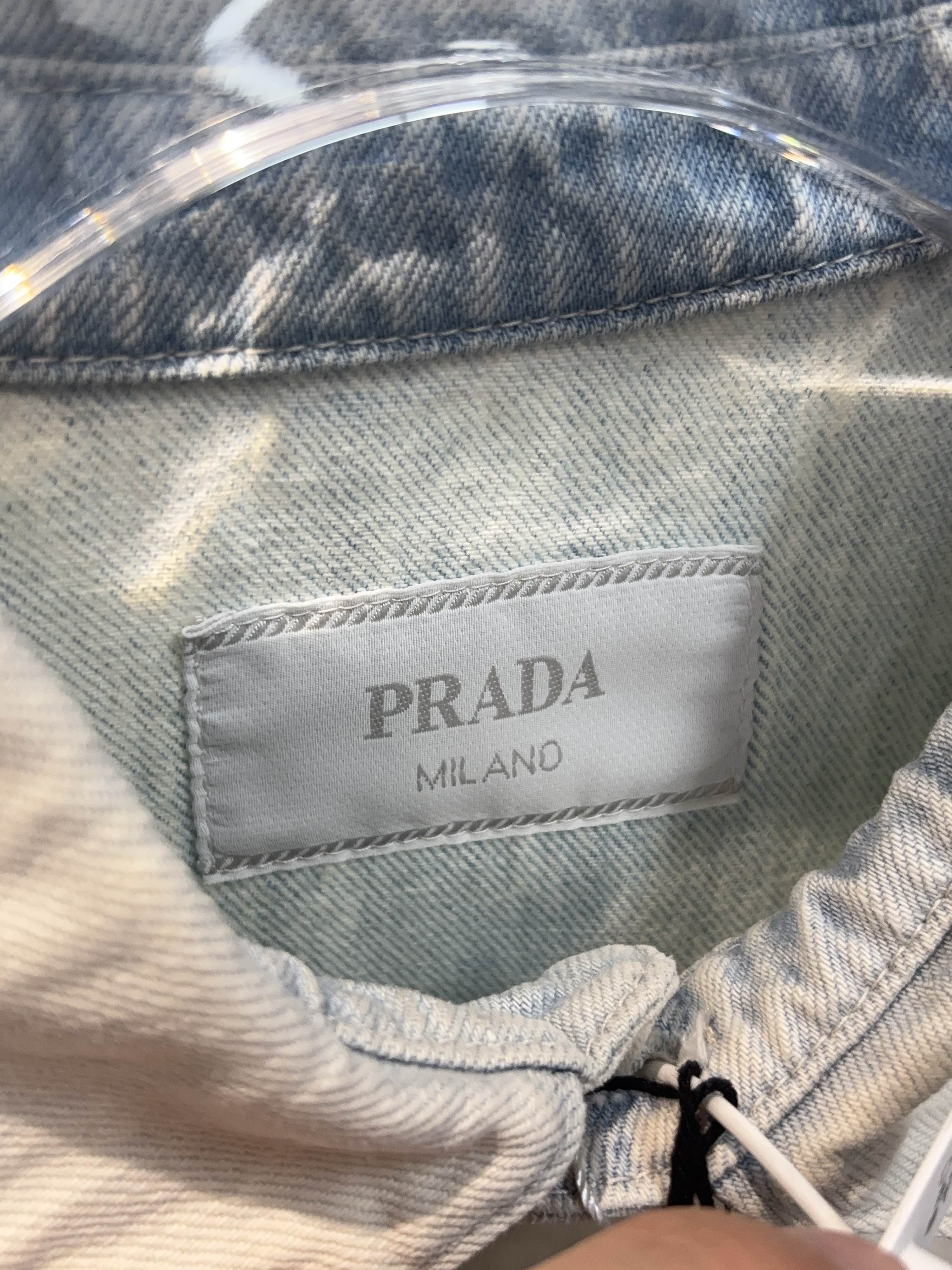 Prada Prada Triangle Logo Short Sleeve Shirt Size L Size US L / EU 52-54 / 3 - 3 Thumbnail