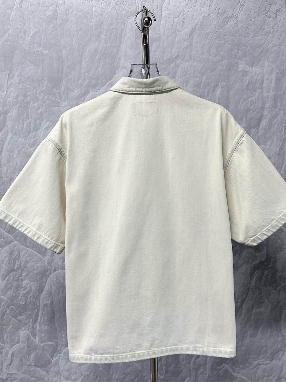 Prada Prada Triangle Logo Short Sleeve Shirt Size L Size US L / EU 52-54 / 3 - 2 Thumbnail