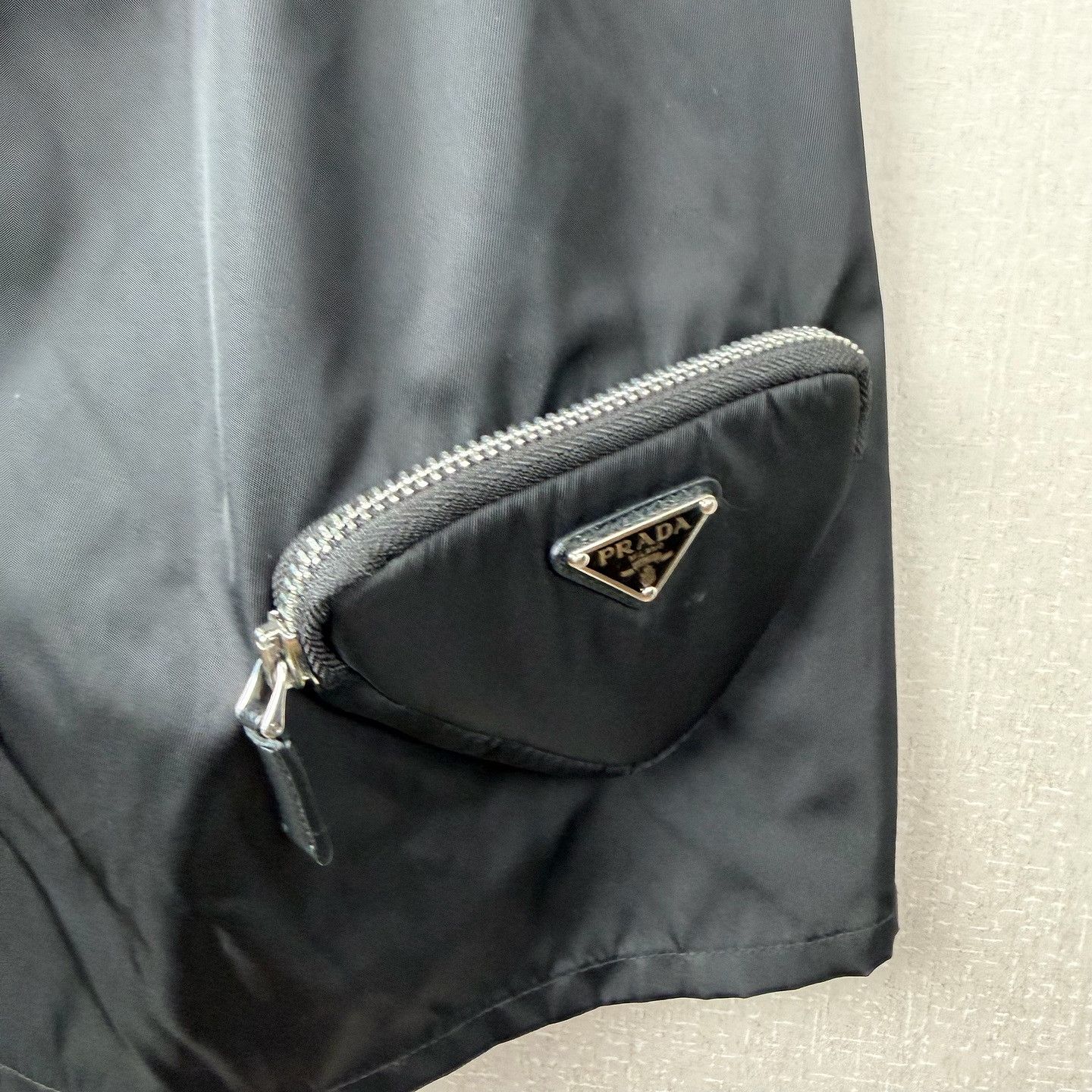 Prada Prada Re-Nylon Mini Skirt Size 42 Size 28" / US 6 / IT 42 - 5 Thumbnail