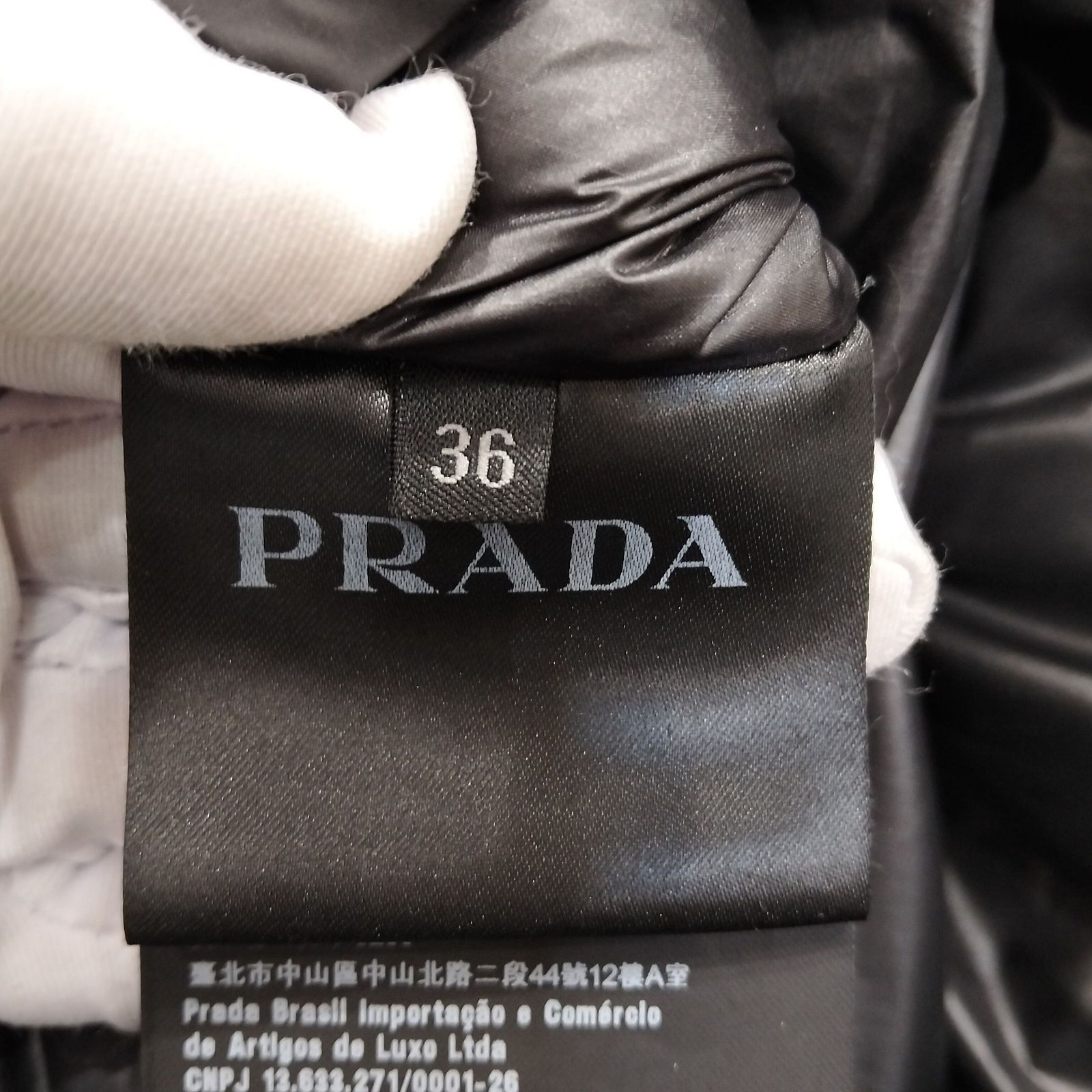Prada Prada Fur Collar Down Puffer Coat Size 36 Size XS / US 0-2 / IT 36-38 - 4 Thumbnail