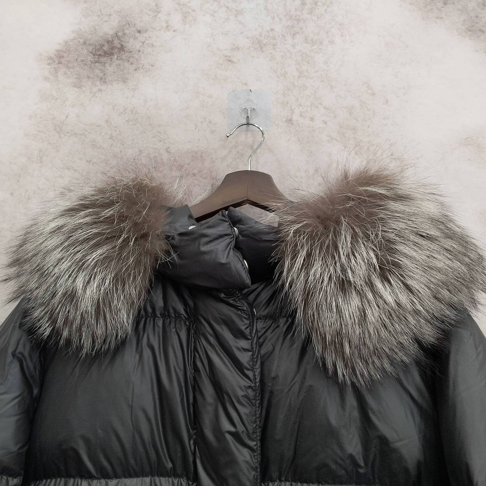 Prada Prada Fur Collar Down Puffer Coat Size 36 Size XS / US 0-2 / IT 36-38 - 7 Thumbnail