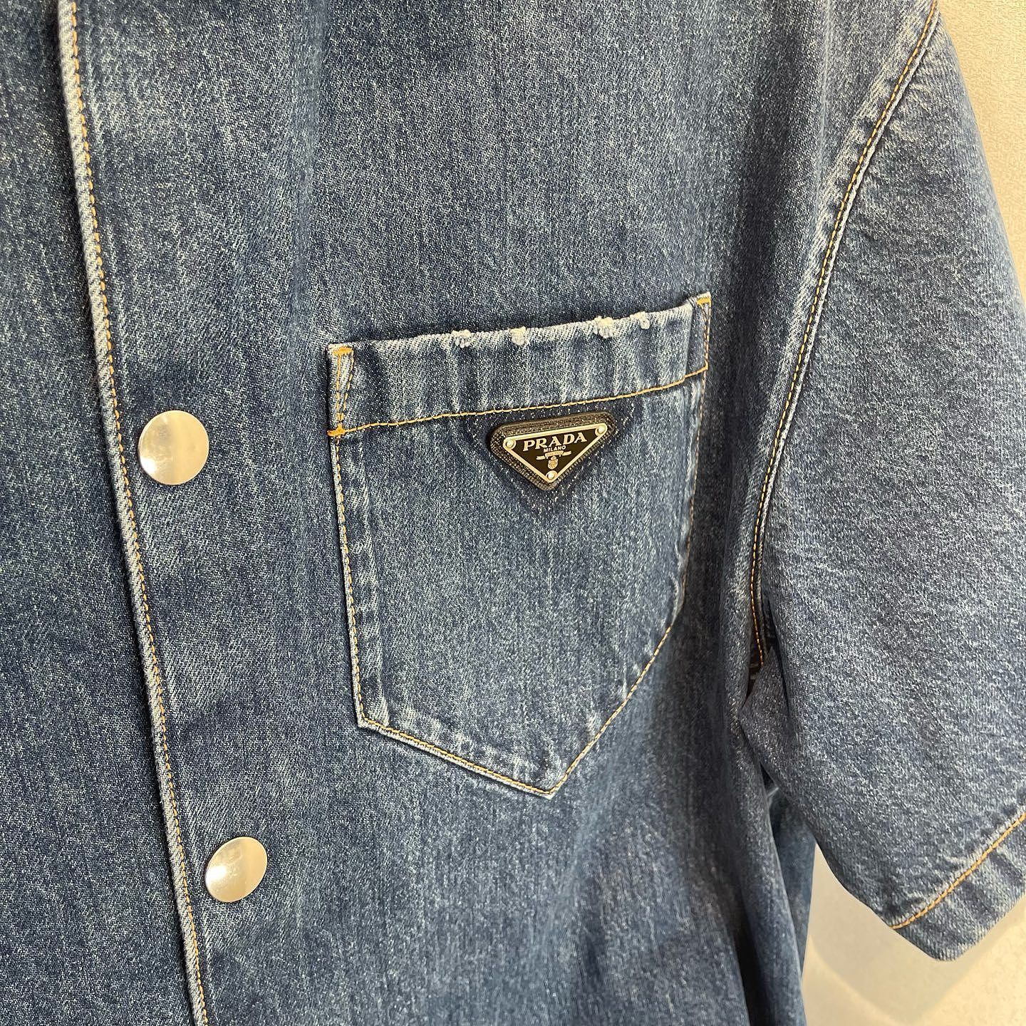 Prada Prada Triangle Logo Denim Shirt Size L Size US L / EU 52-54 / 3 - 7 Thumbnail