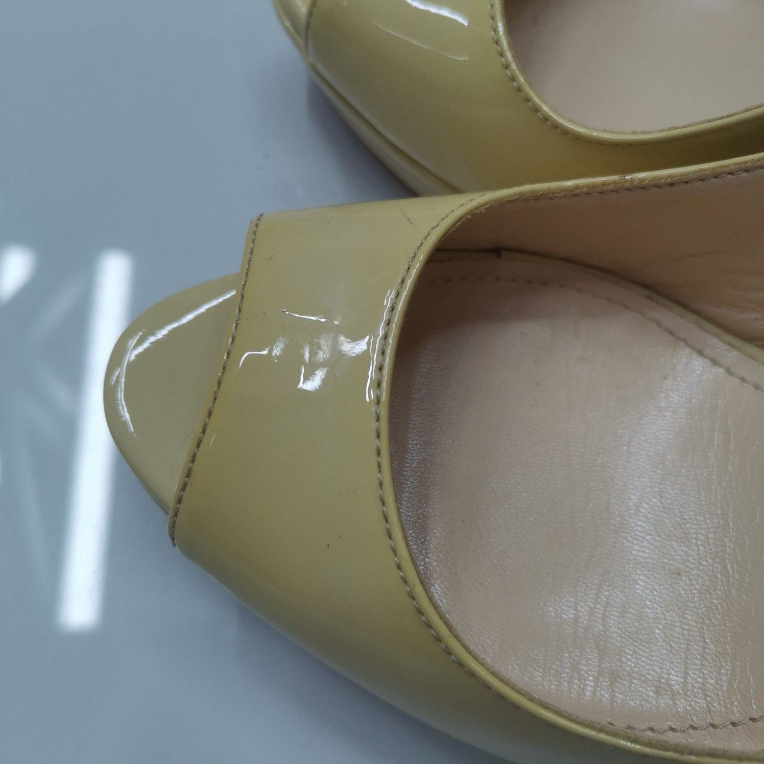 Prada Prada Yellow Patent Leather Slingback Heels Size 36.5 Size US 6.5 / IT 36.5 - 10 Thumbnail