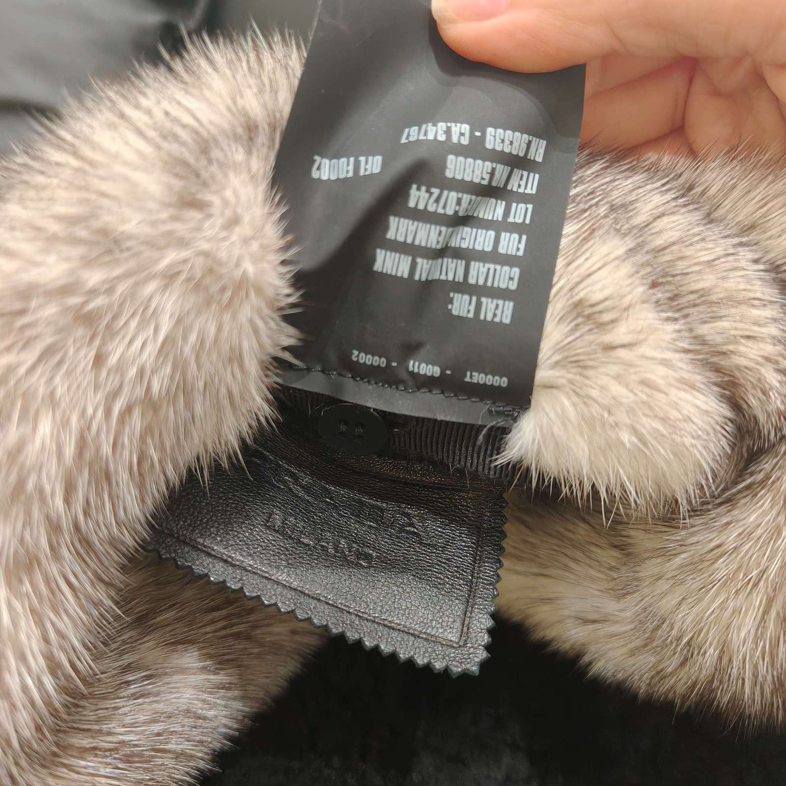 Prada Prada Mink Collar Shearling Coat Size 38 Size XS / US 0-2 / IT 36-38 - 4 Thumbnail