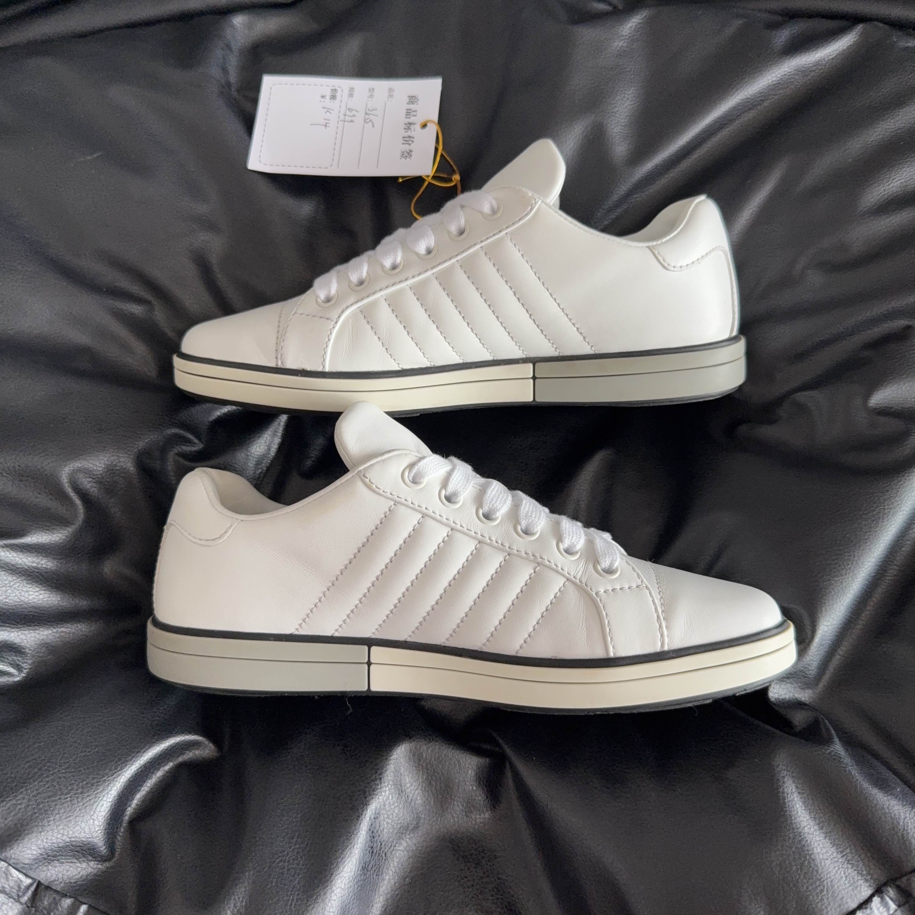 Prada Prada Leather Low-Top Sneakers White Size 36.5 Size US 6.5 / IT 36.5 - 6 Thumbnail