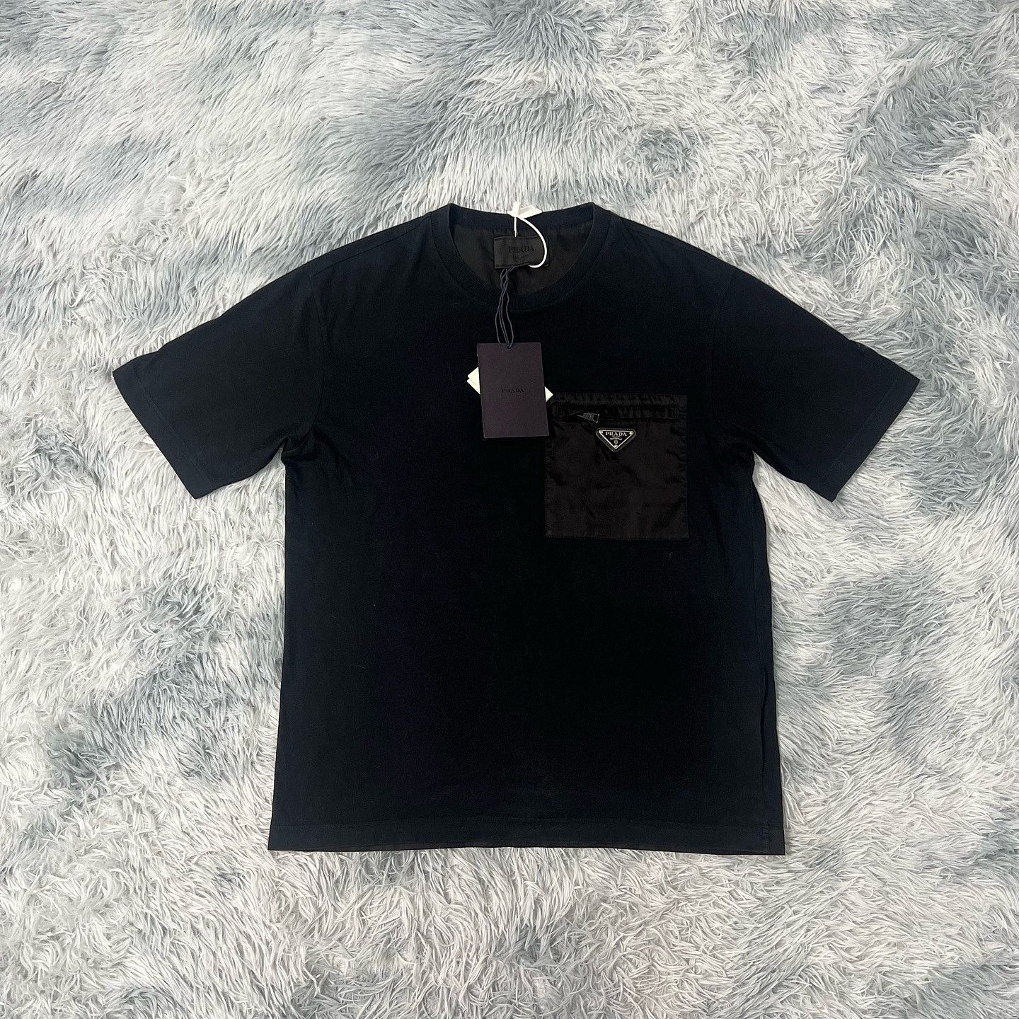 Prada Prada Triangle Logo Pocket T-Shirt Size M Size US M / EU 48-50 / 2 - 6 Thumbnail