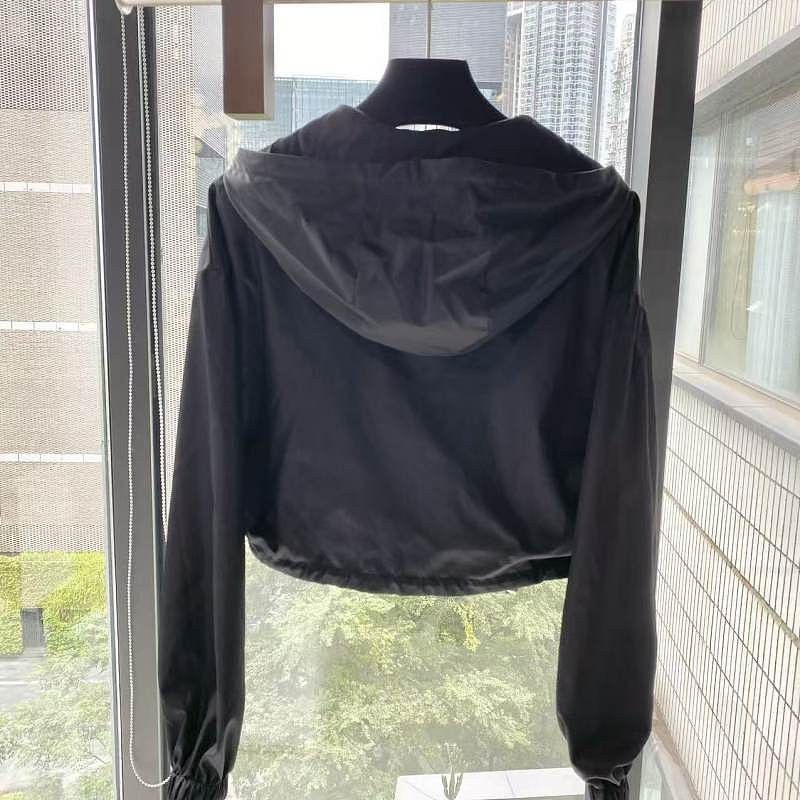 Prada Prada Sequin Logo Hooded Jacket Size 38 Size XS / US 0-2 / IT 36-38 - 2 Thumbnail