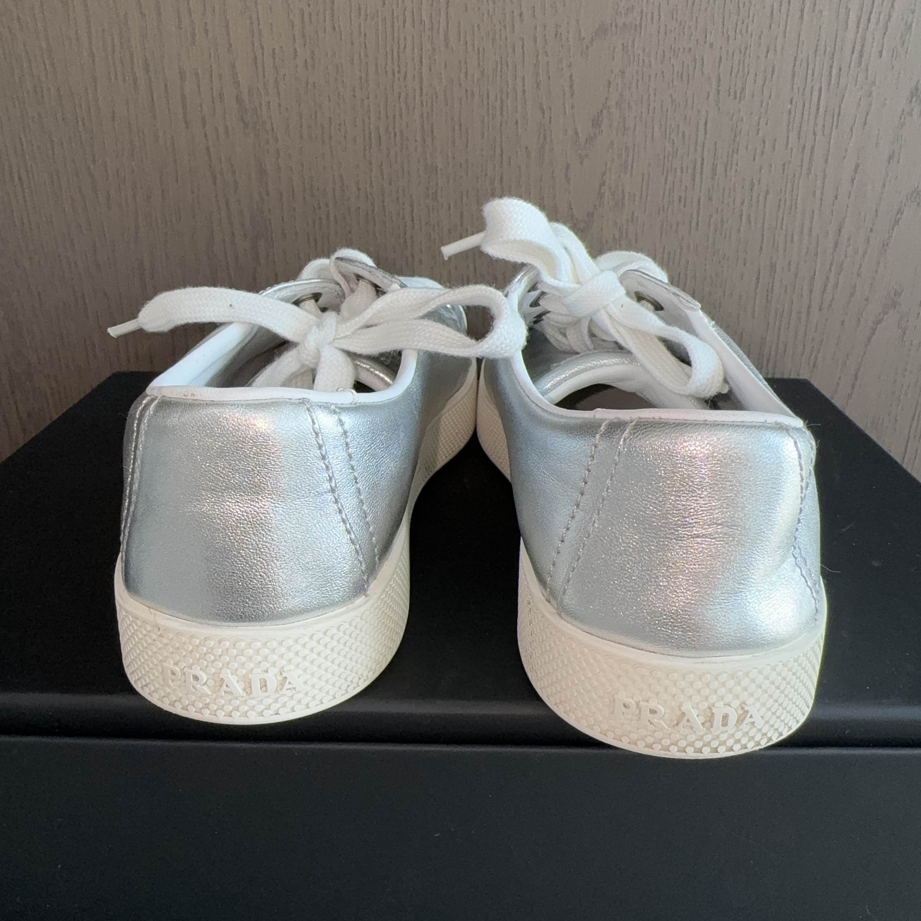 Prada Prada Metallic Low-Top Sneakers Size 37 Size US 7 / IT 37 - 3 Thumbnail