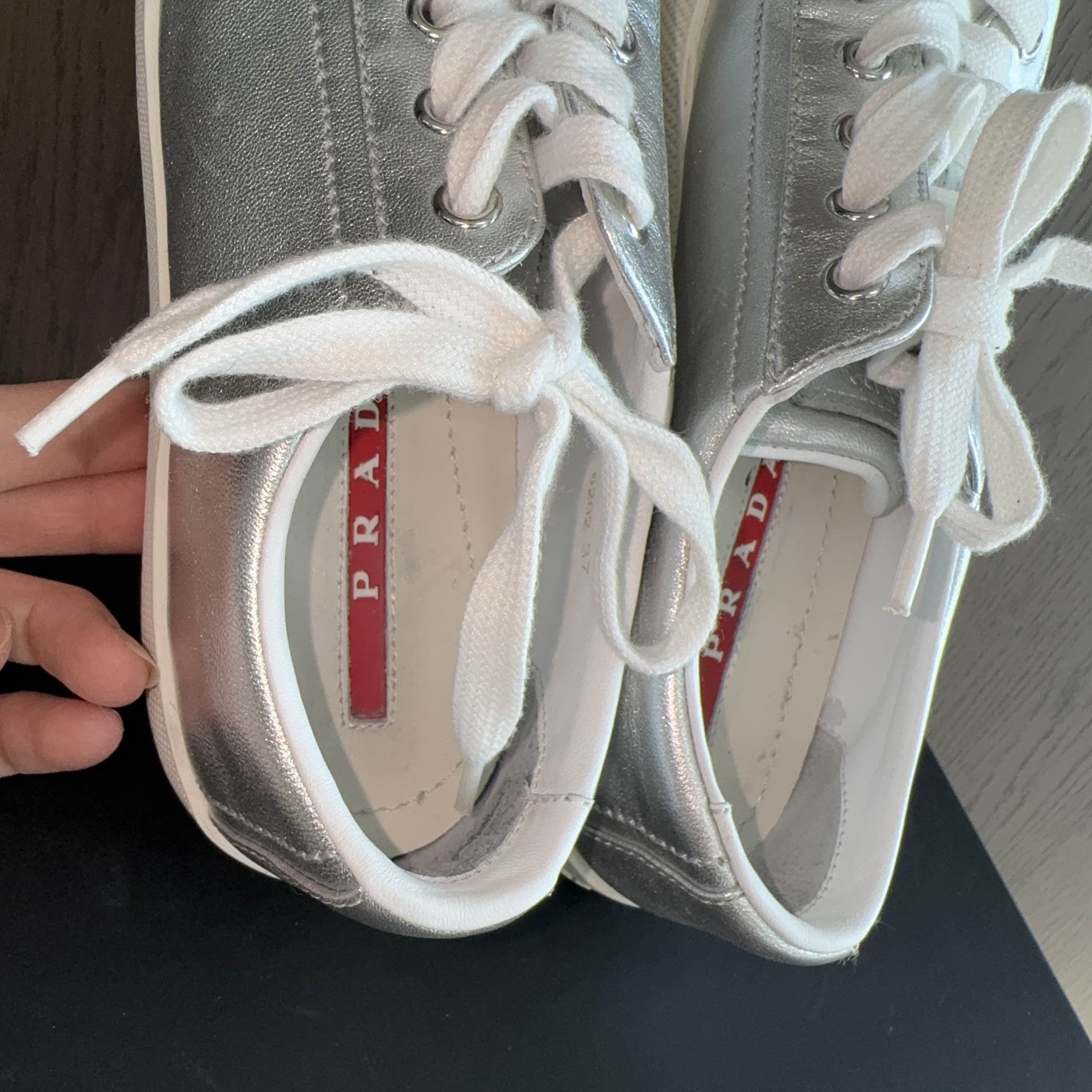 Prada Prada Metallic Low-Top Sneakers Size 37 Size US 7 / IT 37 - 12 Thumbnail