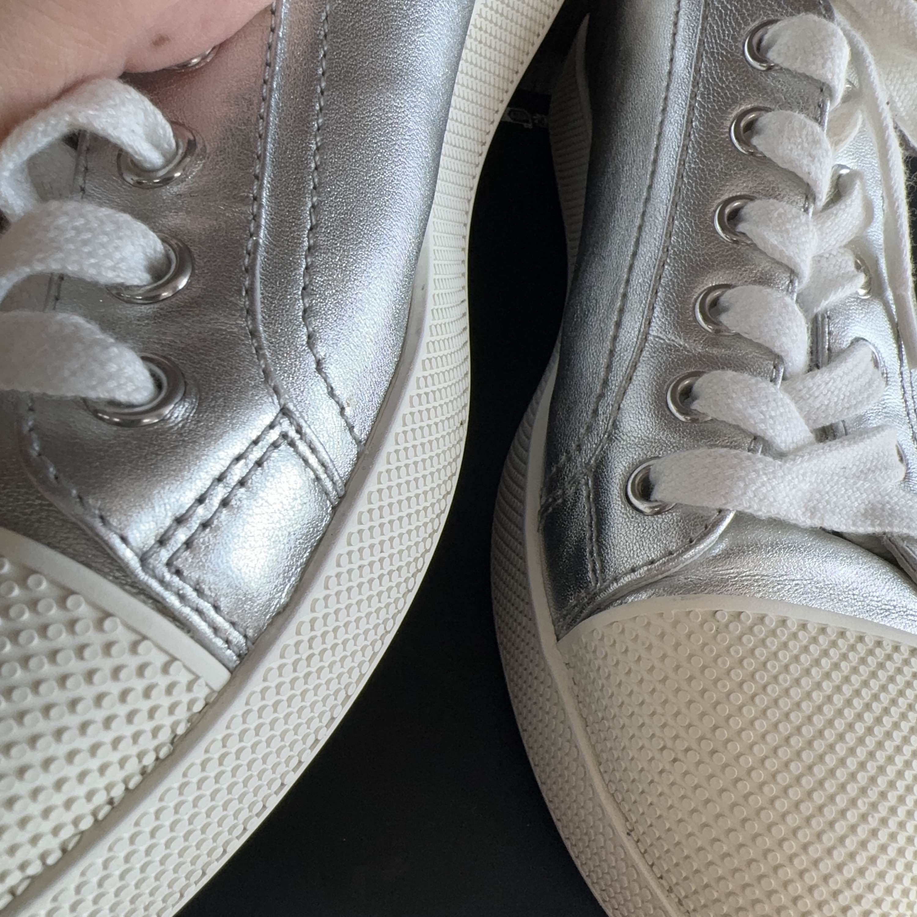 Prada Prada Metallic Low-Top Sneakers Size 37 Size US 7 / IT 37 - 14 Thumbnail
