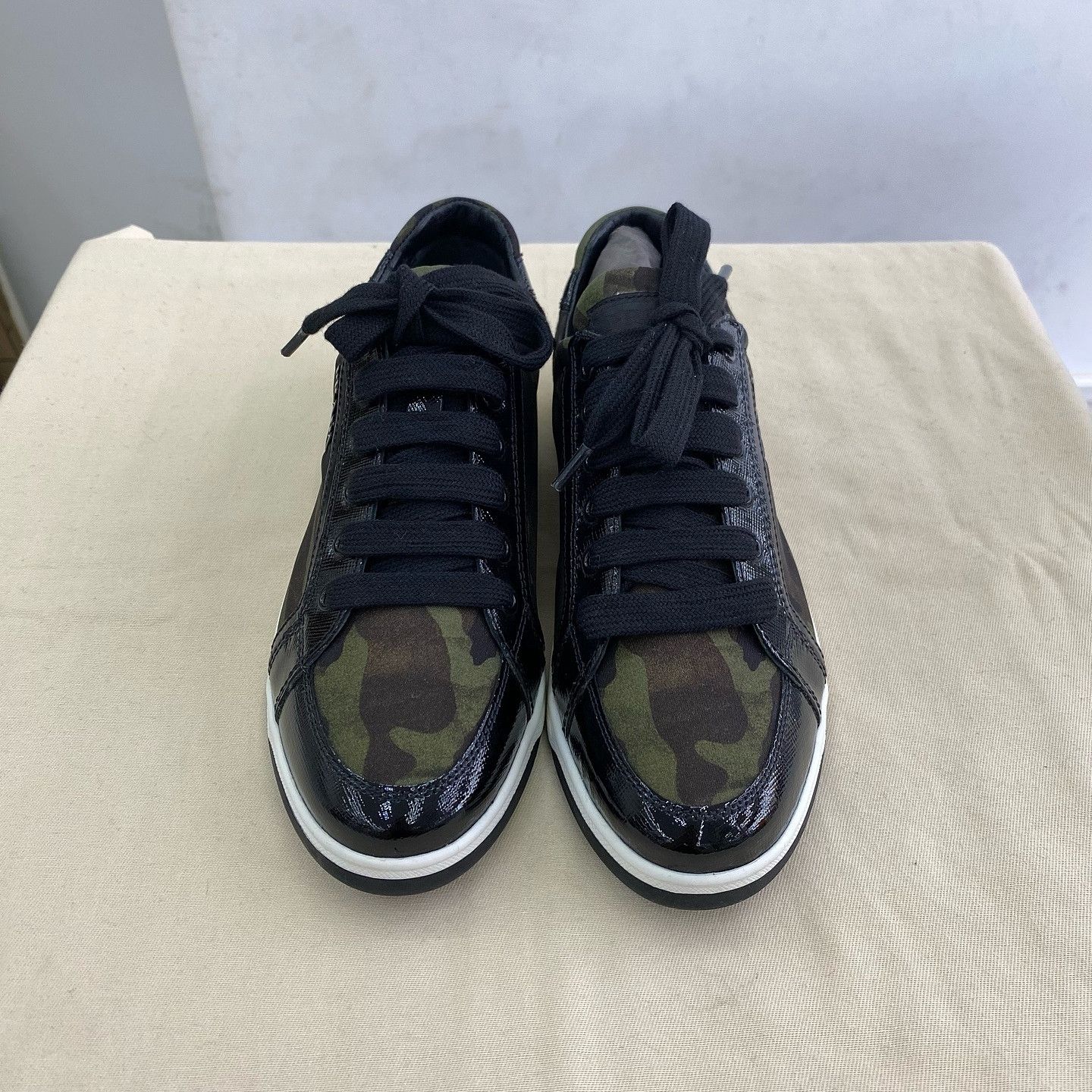 Prada Prada Camouflage Low-Top Sneakers Size 35.5 Size US 5.5 / IT 35.5 - 2 Thumbnail