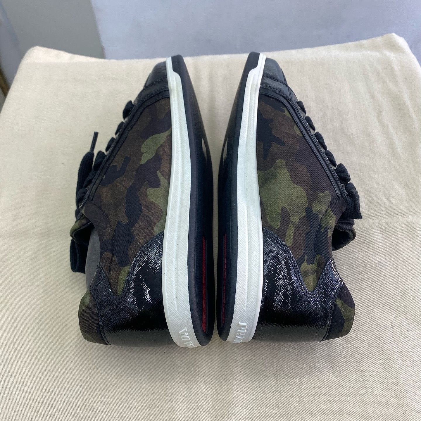 Prada Prada Camouflage Low-Top Sneakers Size 35.5 Size US 5.5 / IT 35.5 - 11 Thumbnail
