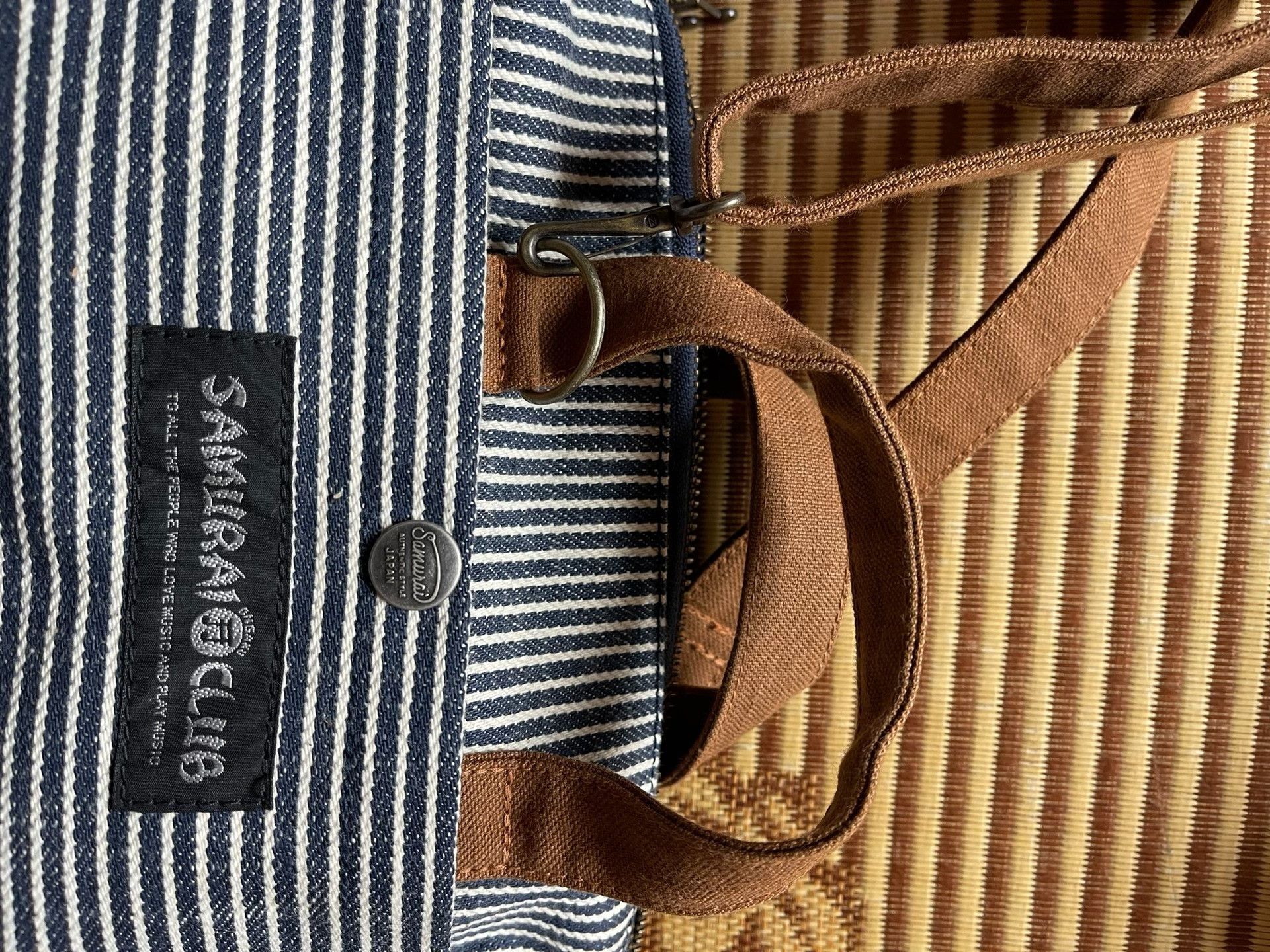 Samurai Jeans Samurai Jeans Bucket Crossbody Bag Unisex Size ONE SIZE - 6 Thumbnail